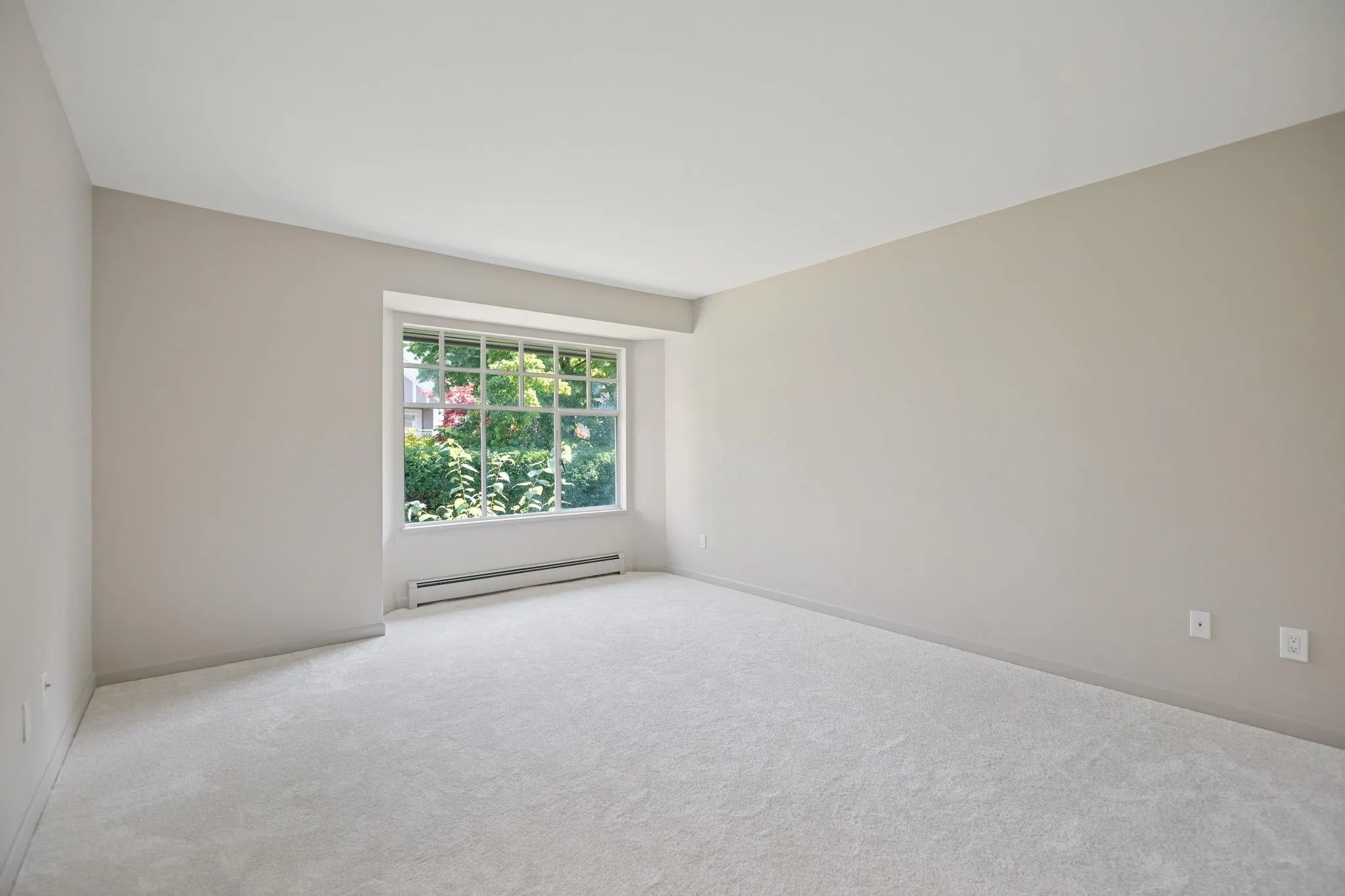 43 5880 Hampton Place