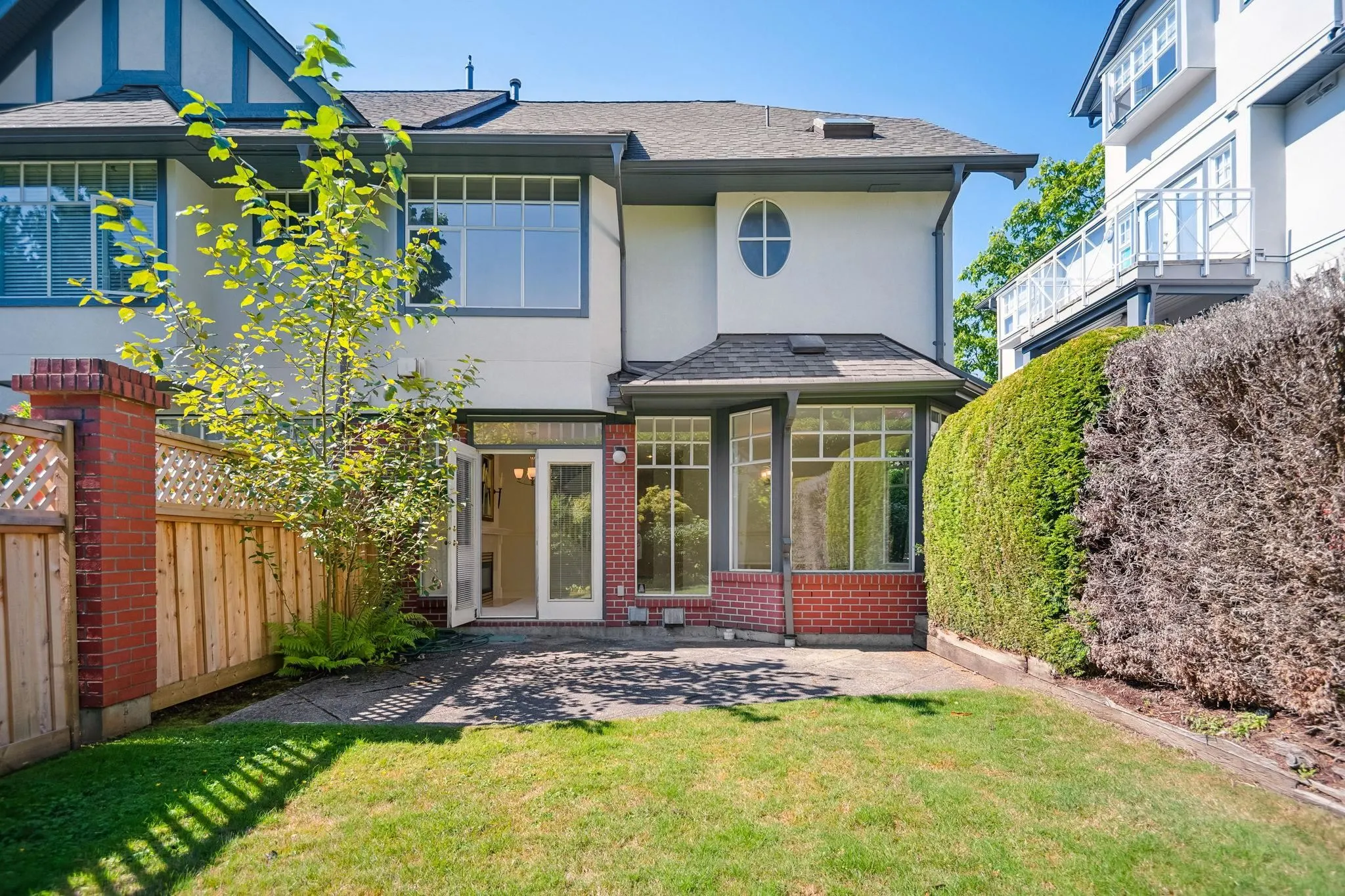 43 5880 Hampton Place