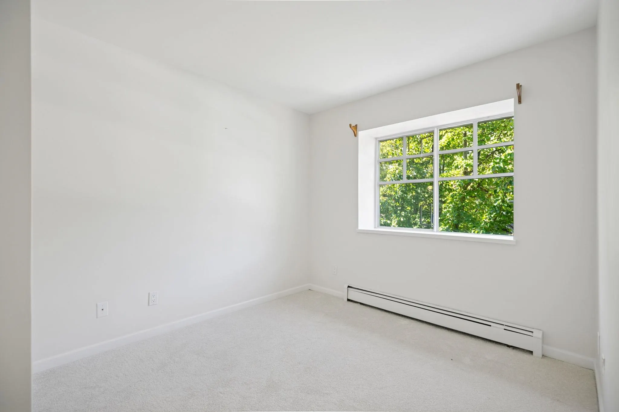 43 5880 Hampton Place