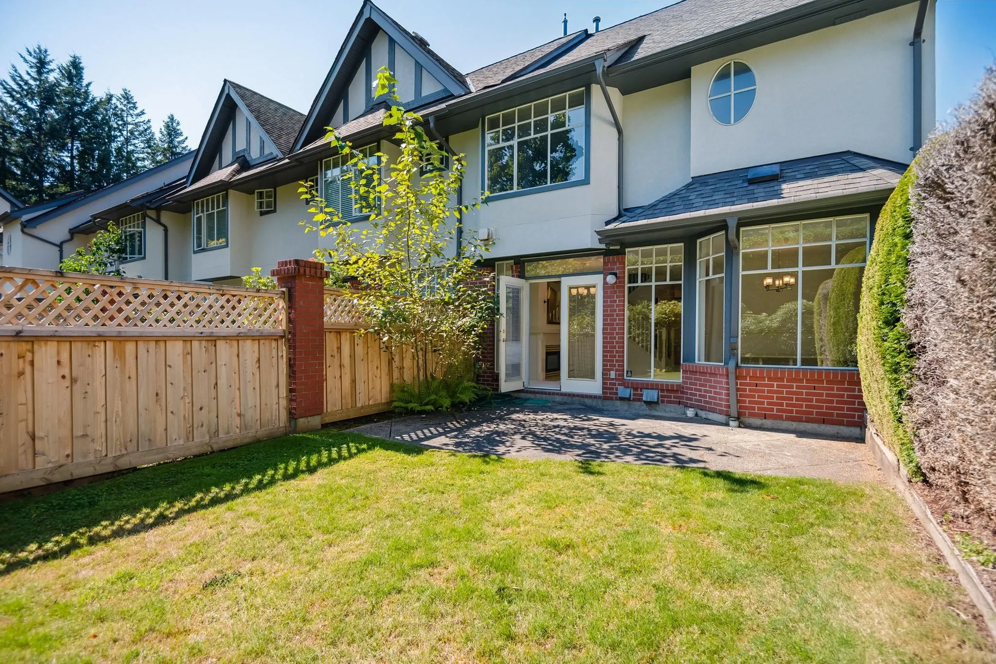 43 5880 Hampton Place