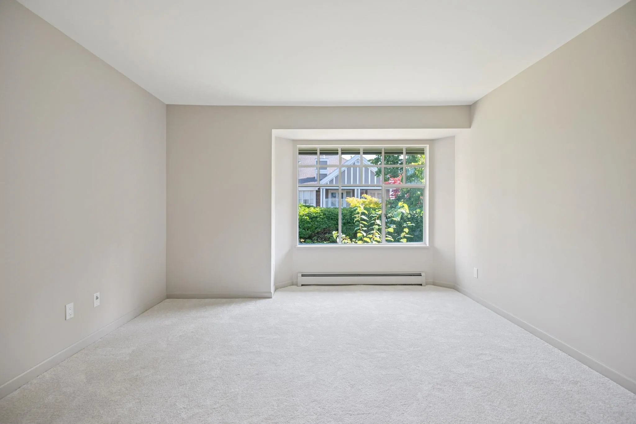 43 5880 Hampton Place