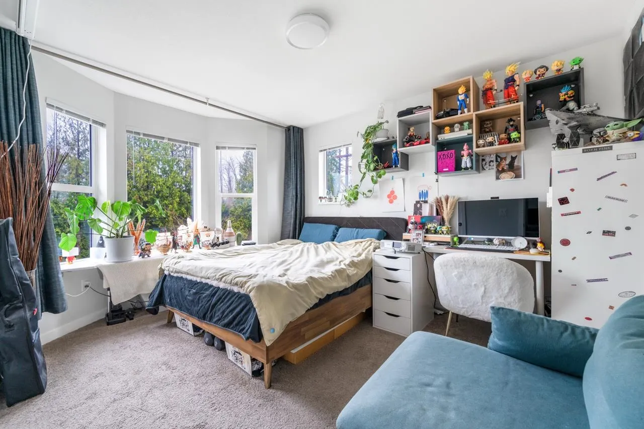 29 8050 204 Street