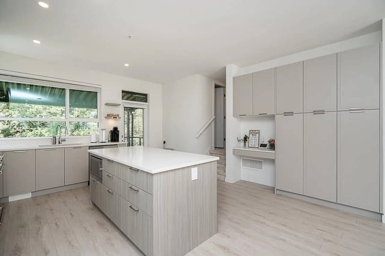 30 20150 81 Avenue