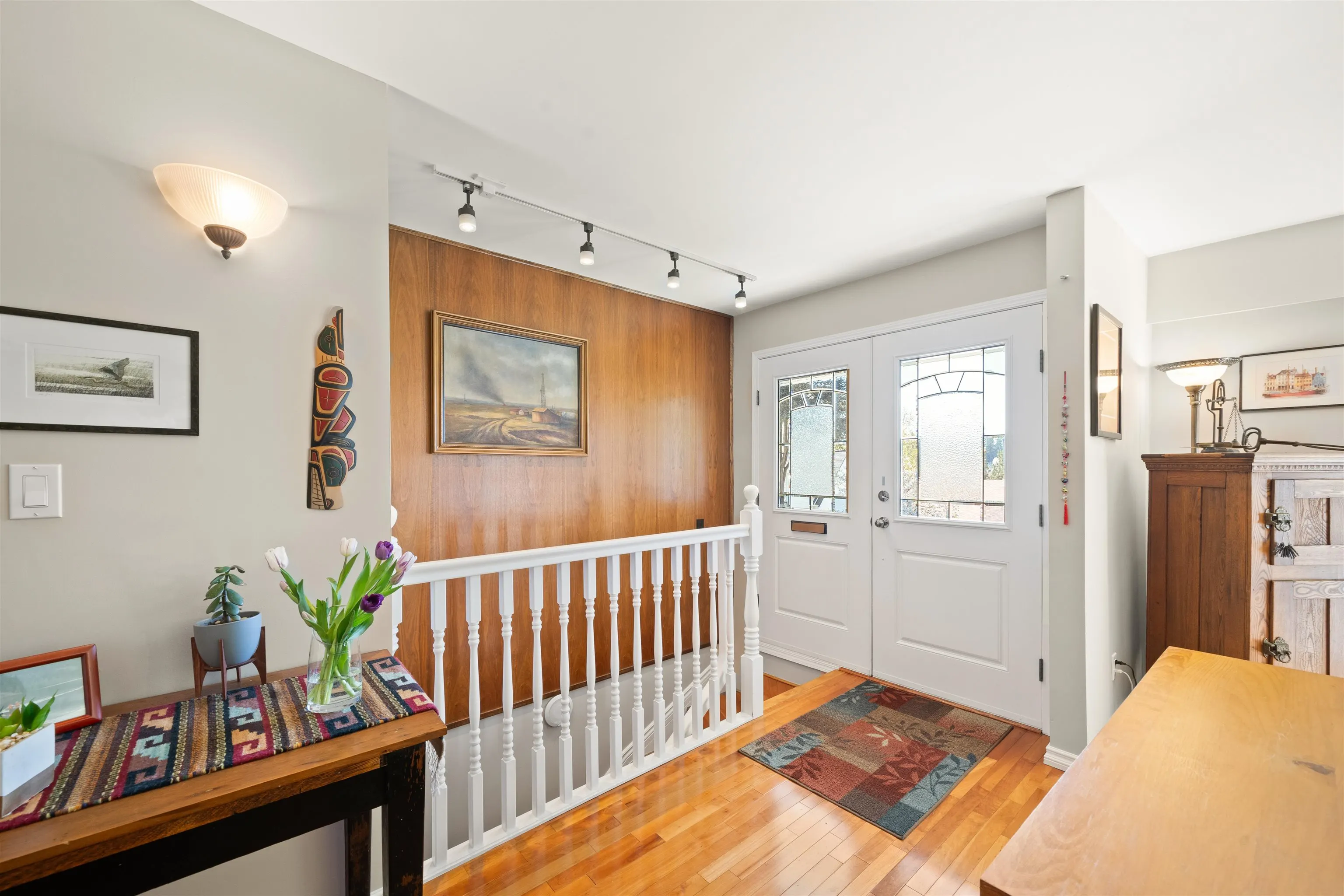 83 Mott Crescent