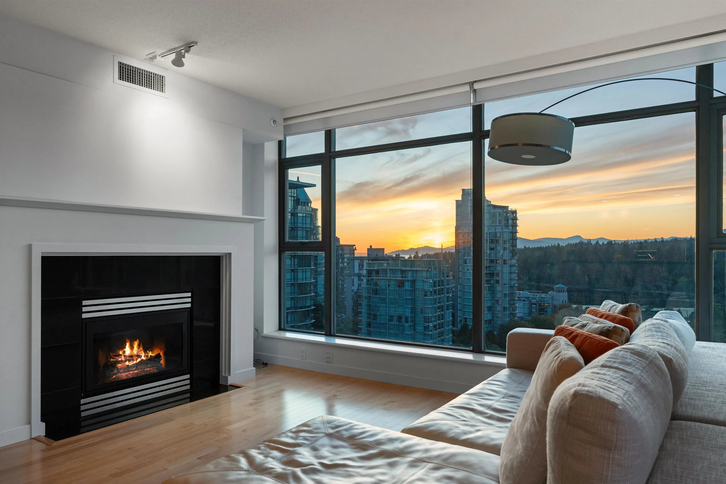 1404 1790 Bayshore Drive