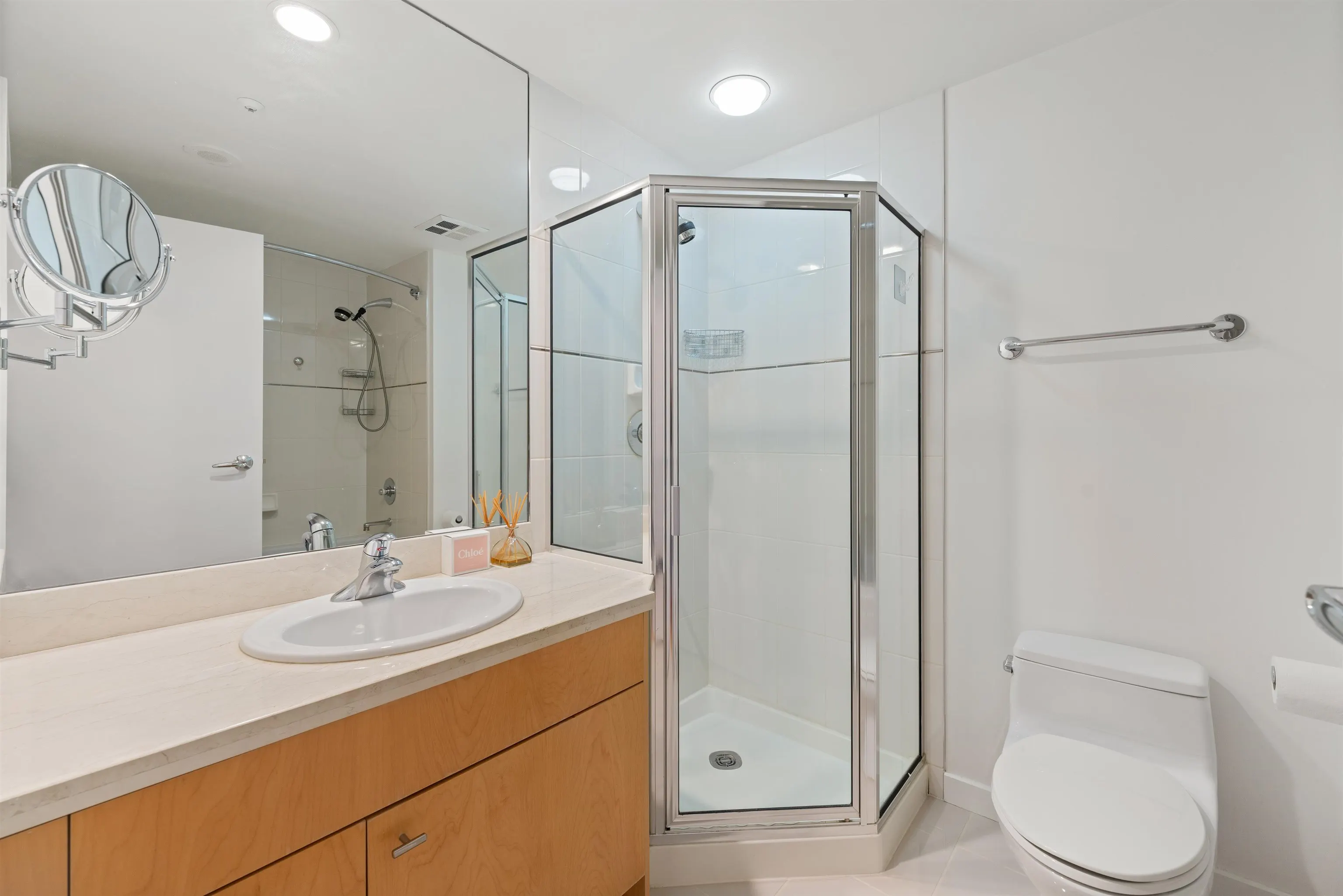 1404 1790 Bayshore Drive