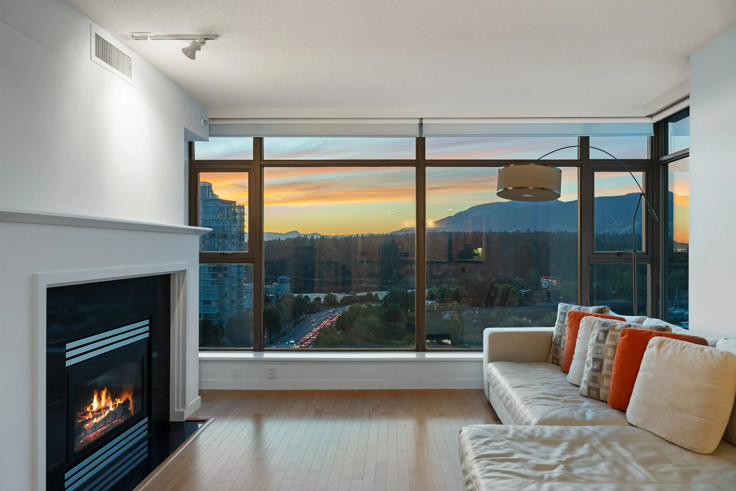 1404 1790 Bayshore Drive