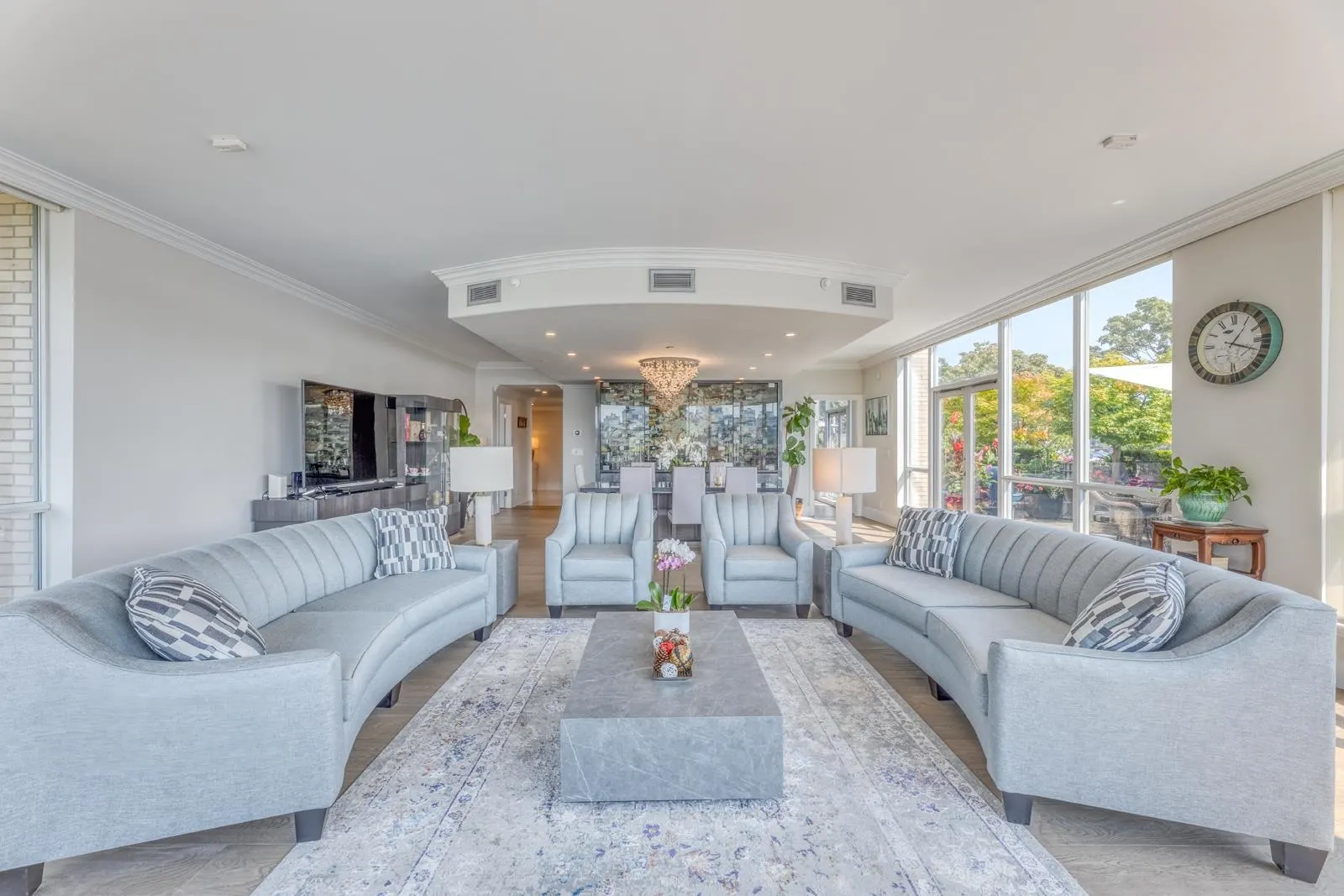 110 1328 Marinaside Crescent