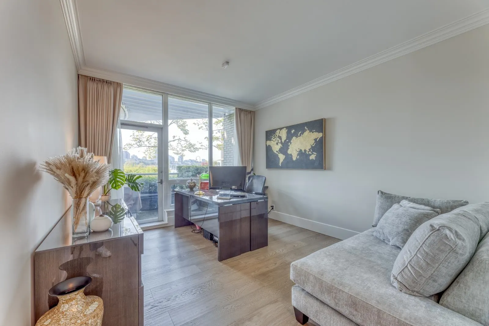 110 1328 Marinaside Crescent