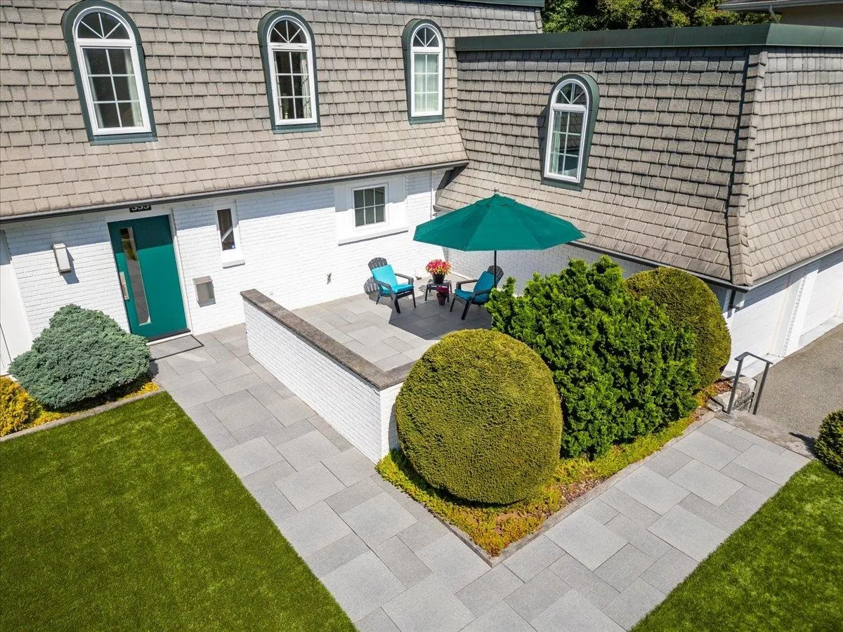 535 Newcroft Place