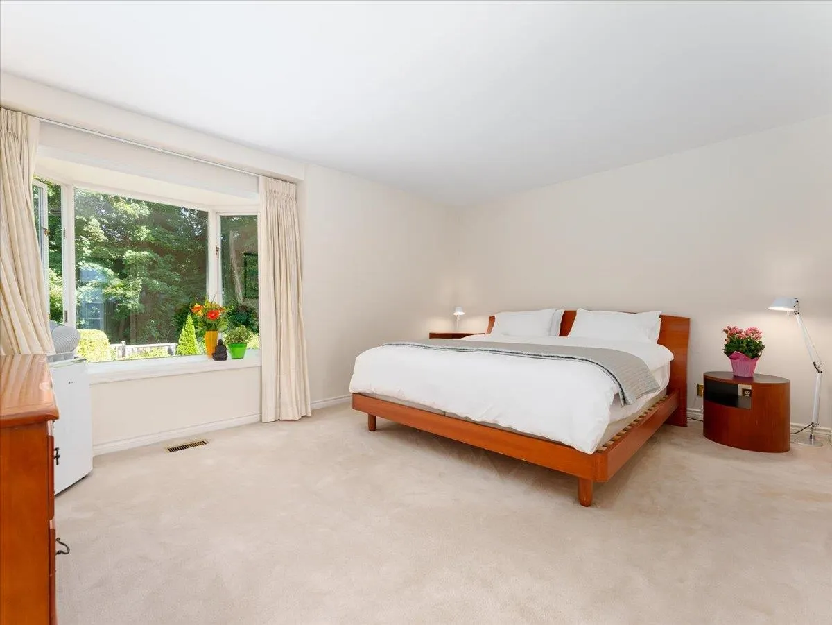 535 Newcroft Place
