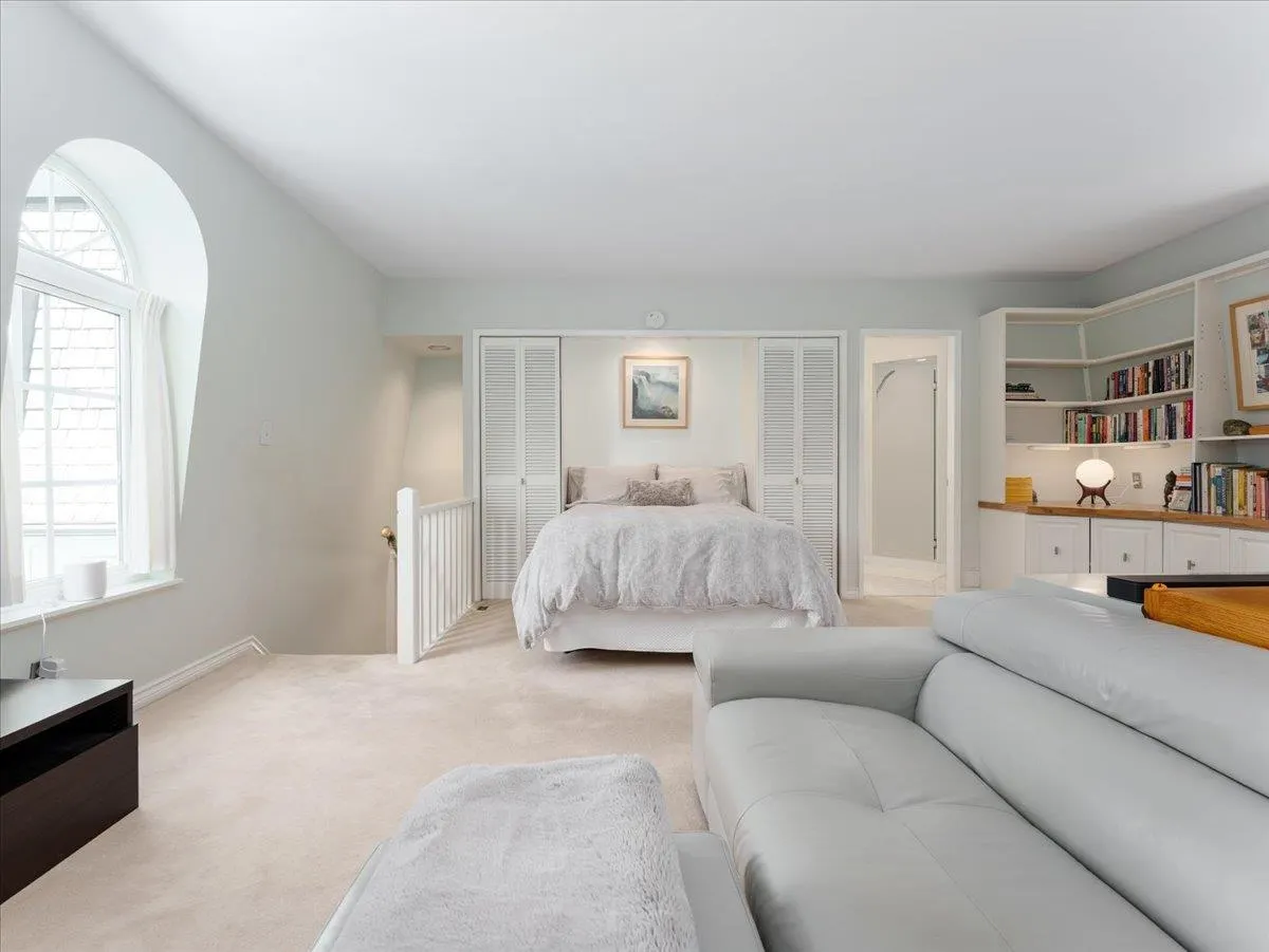 535 Newcroft Place