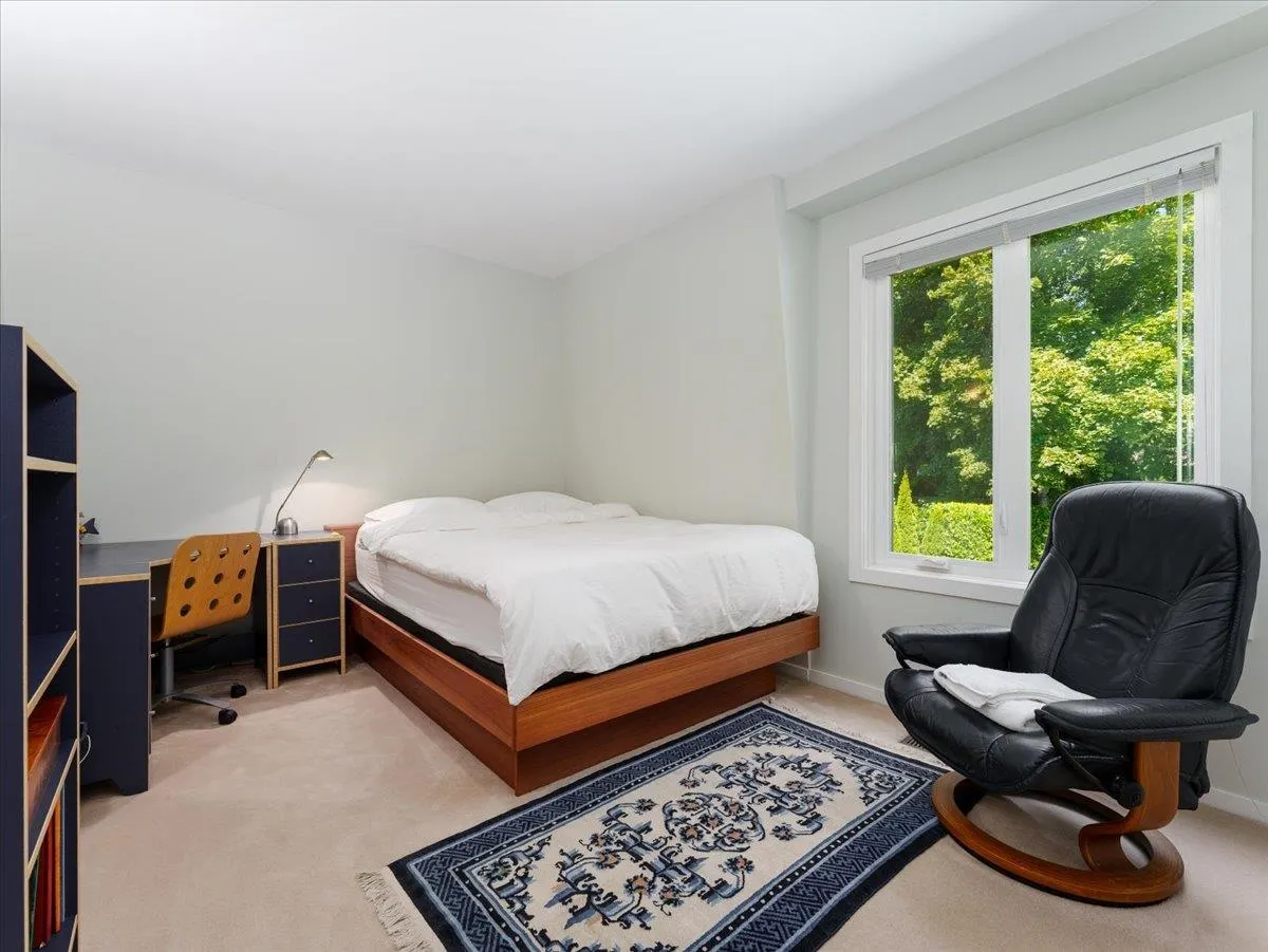 535 Newcroft Place