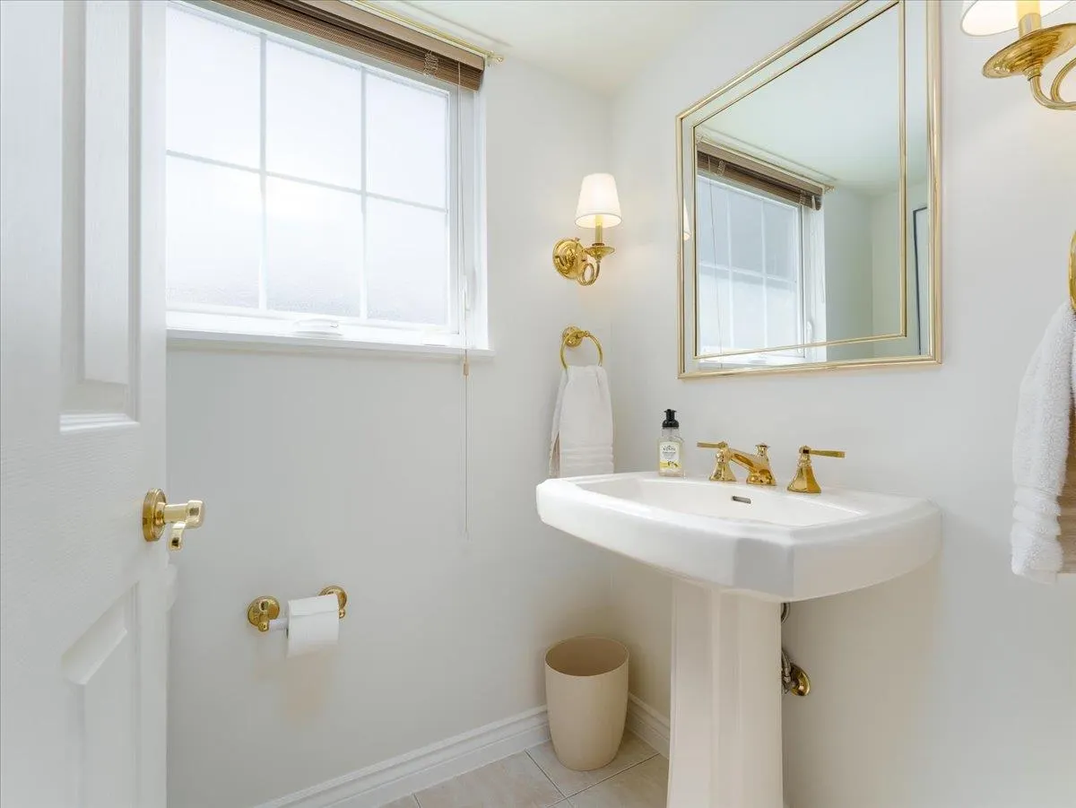535 Newcroft Place