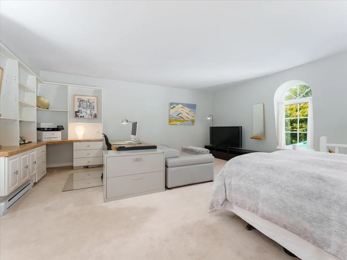 535 Newcroft Place