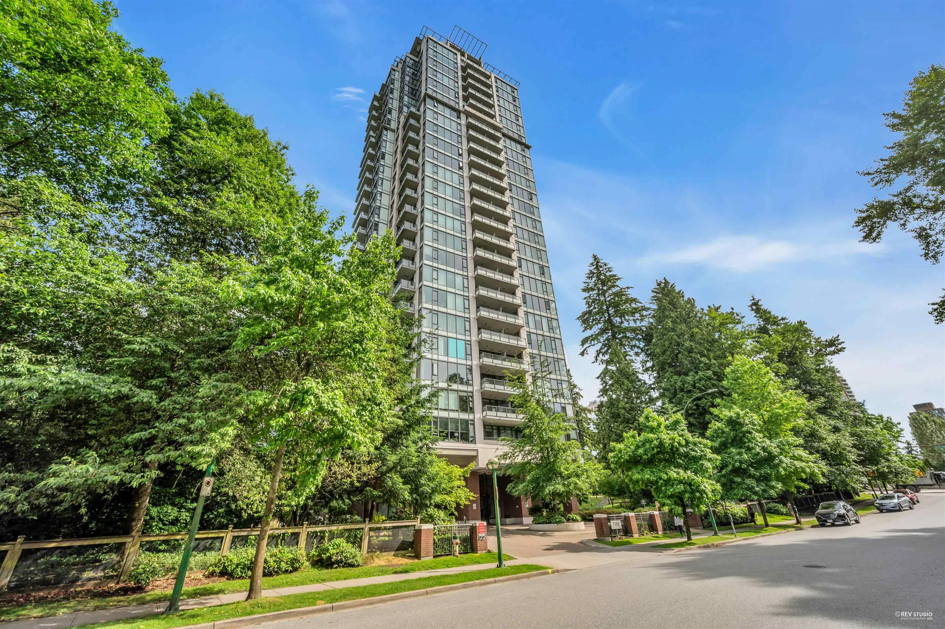 1606 7088 18th Avenue