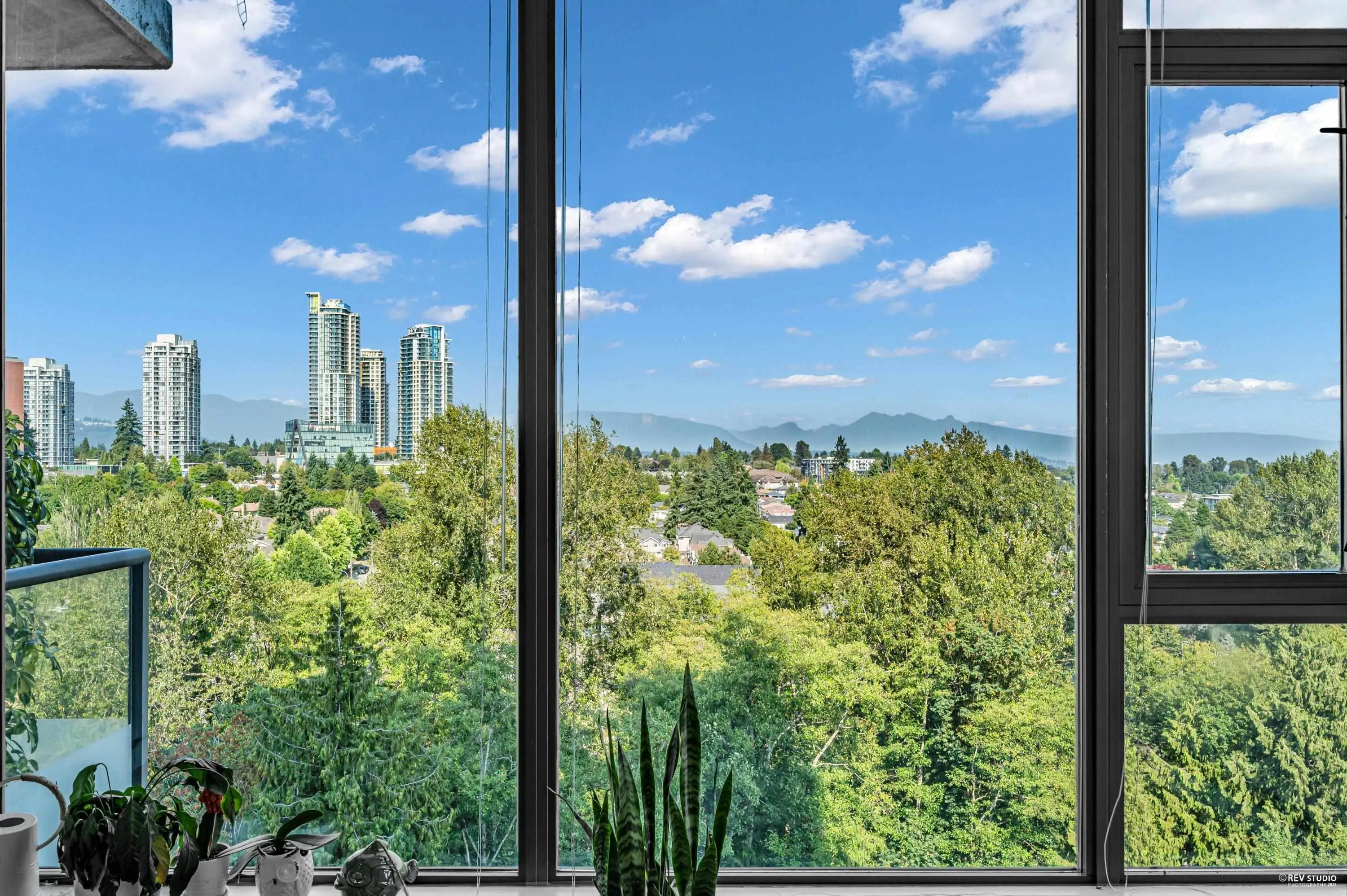 1606 7088 18th Avenue