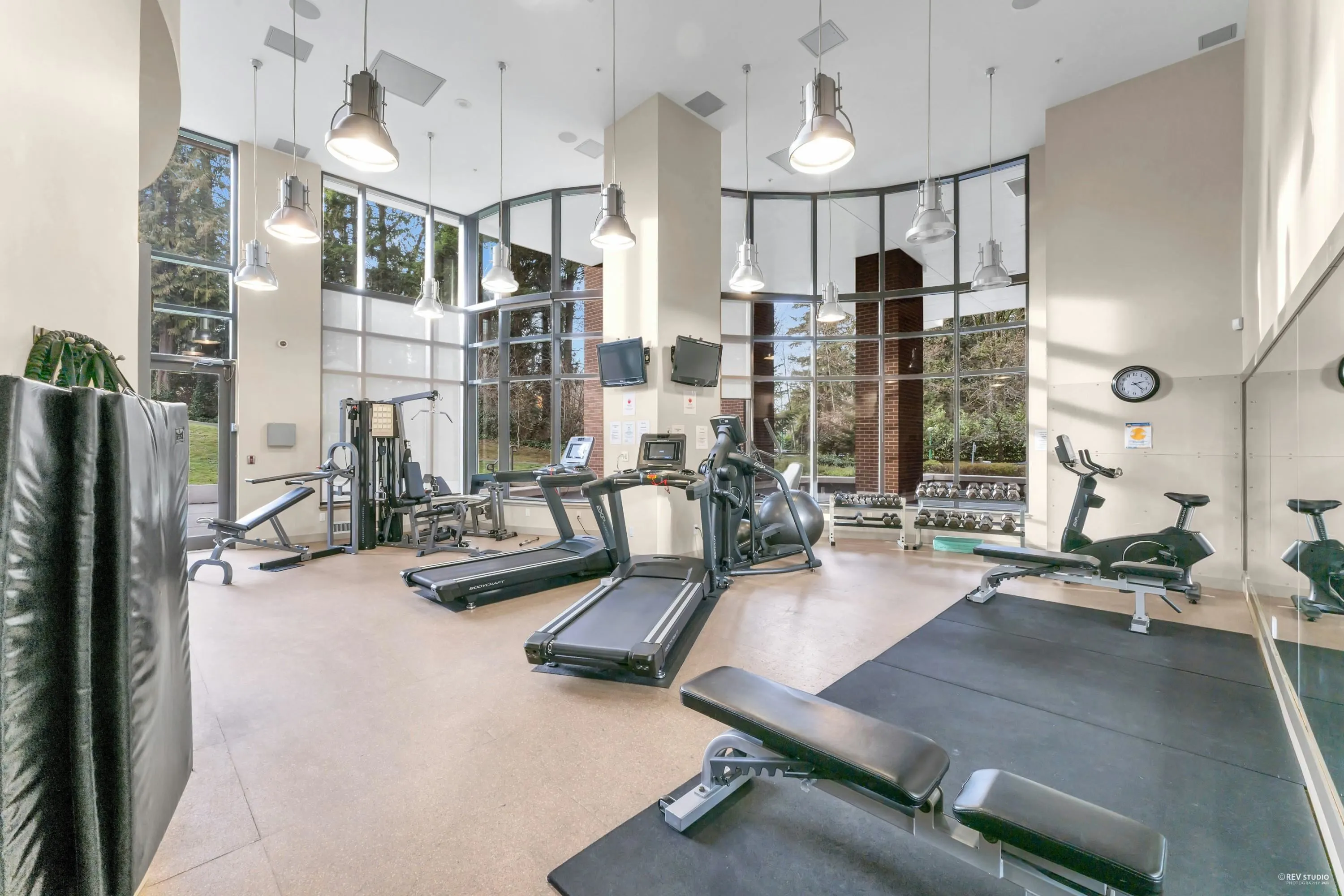 1606 7088 18th Avenue