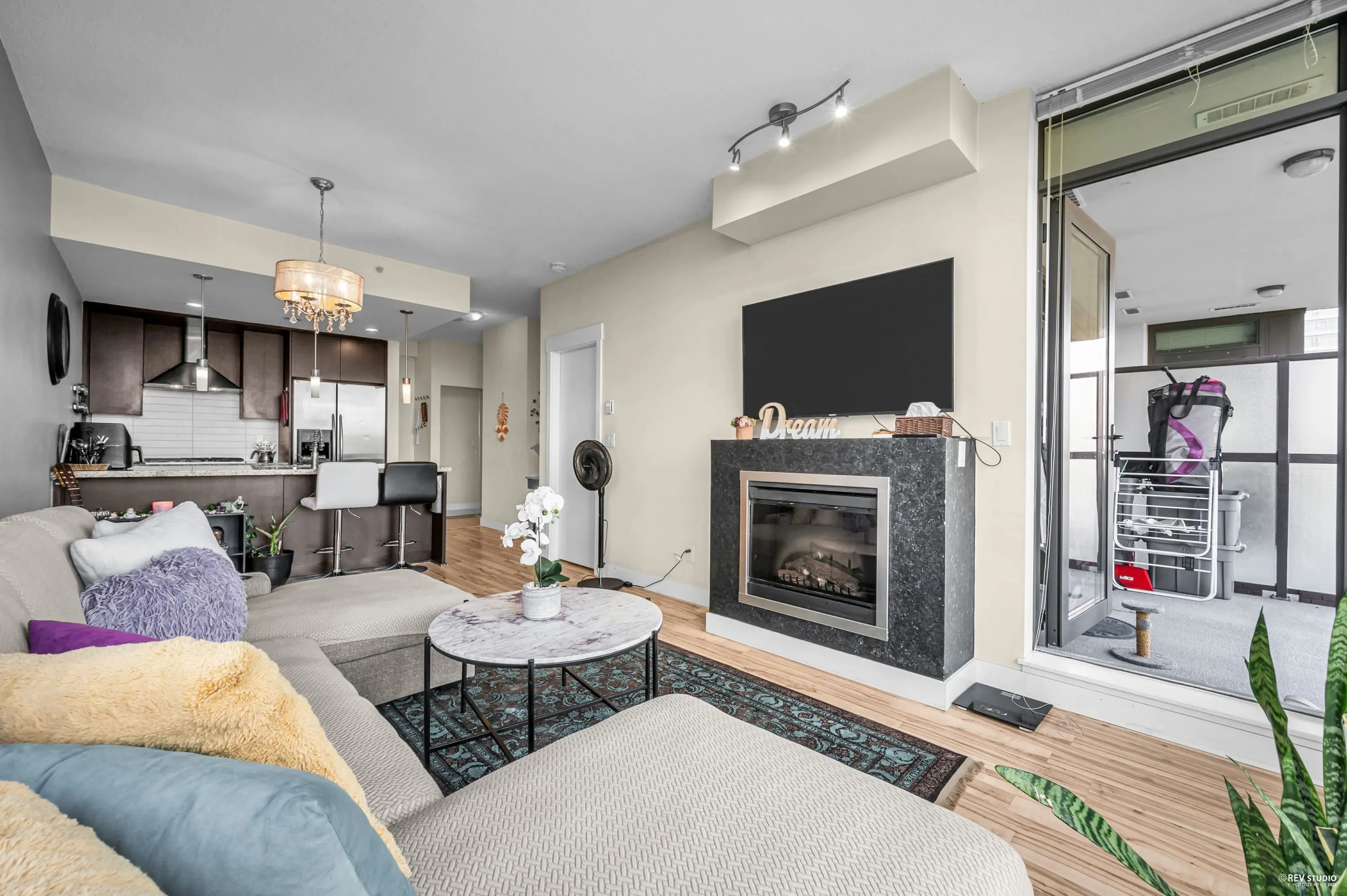 1606 7088 18th Avenue