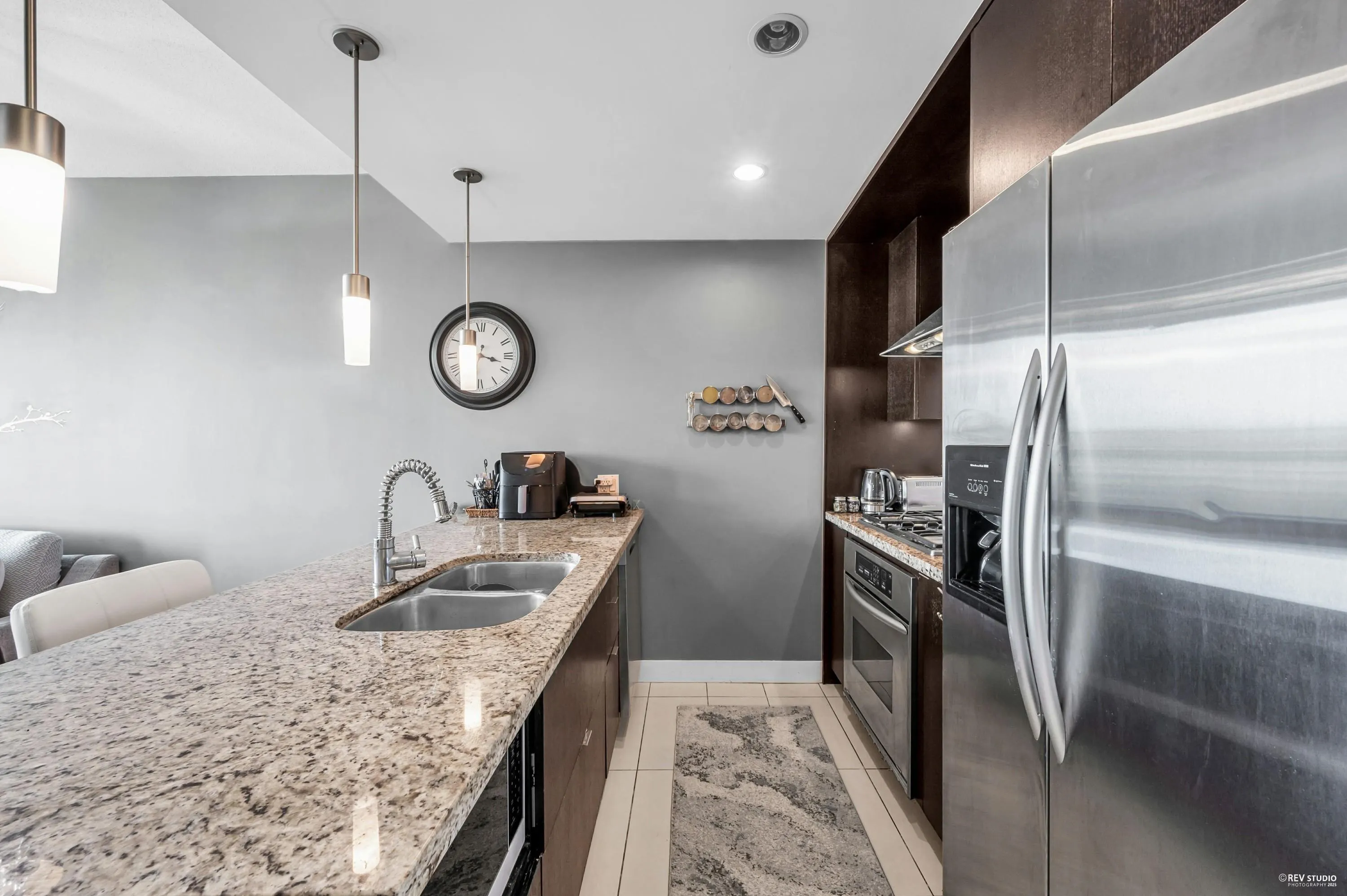 1606 7088 18th Avenue