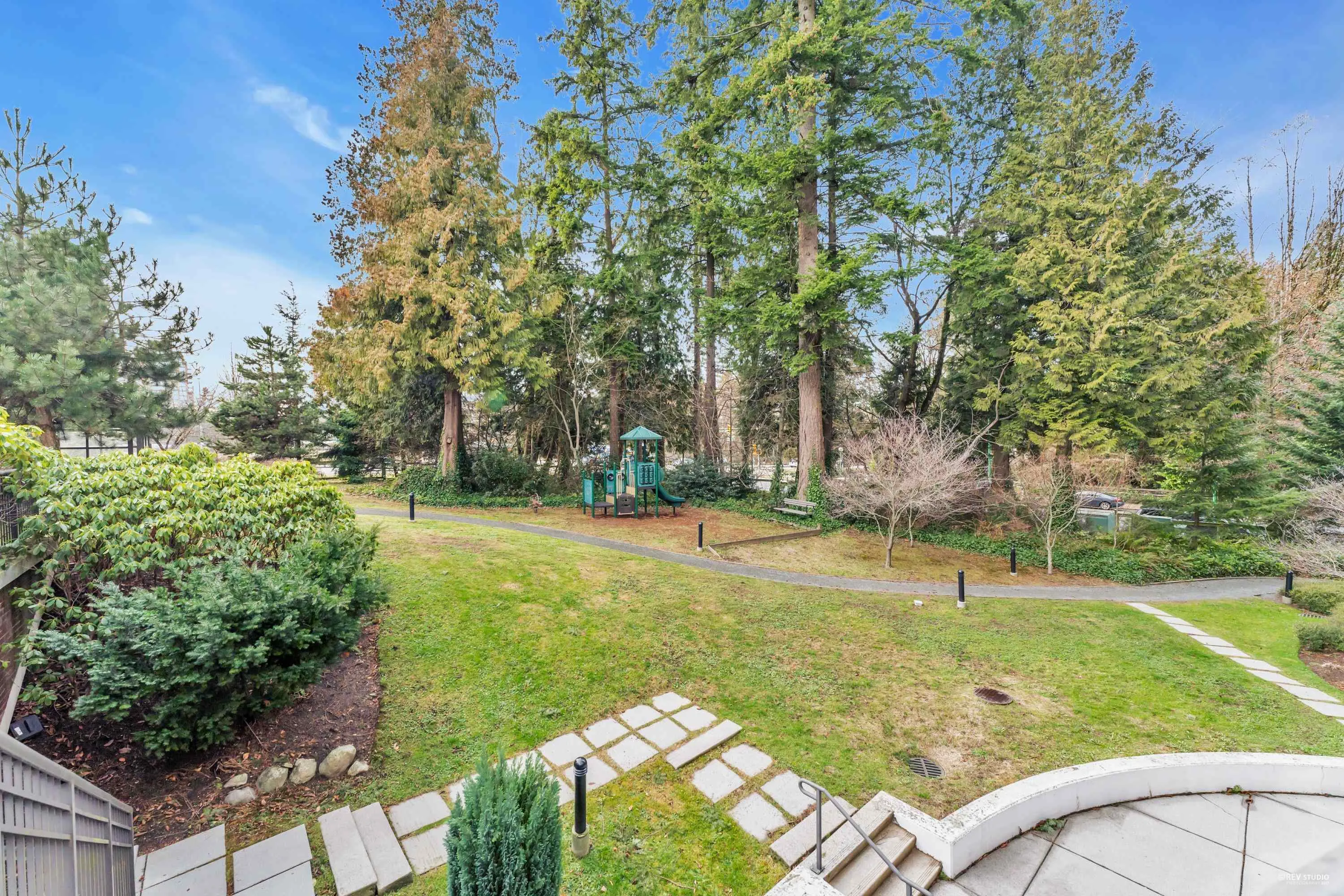 1606 7088 18th Avenue