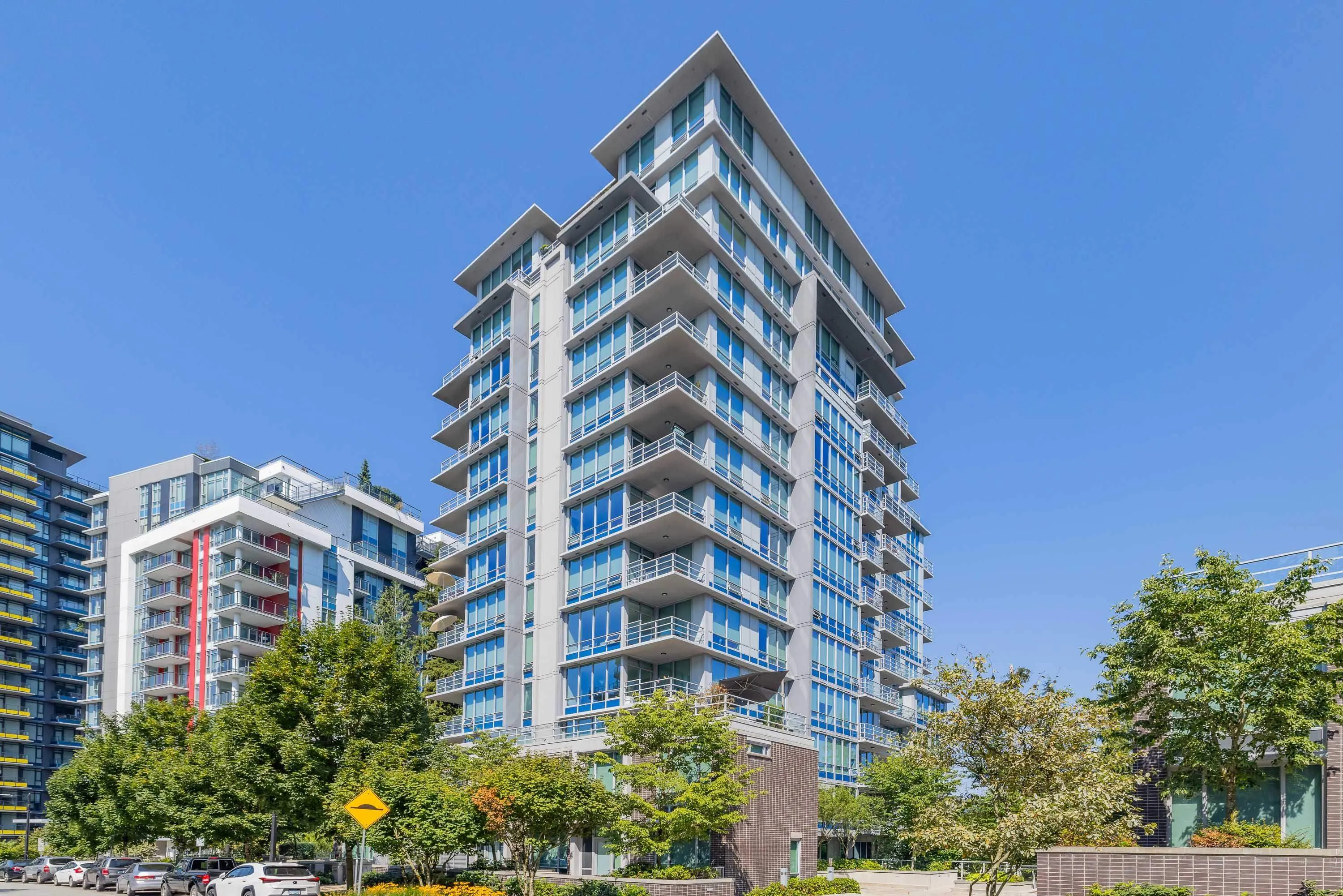 006 9060 University Crescent