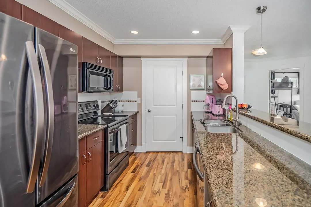 303 33255 Old Yale Road