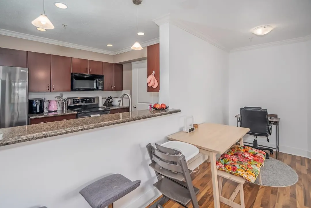 303 33255 Old Yale Road