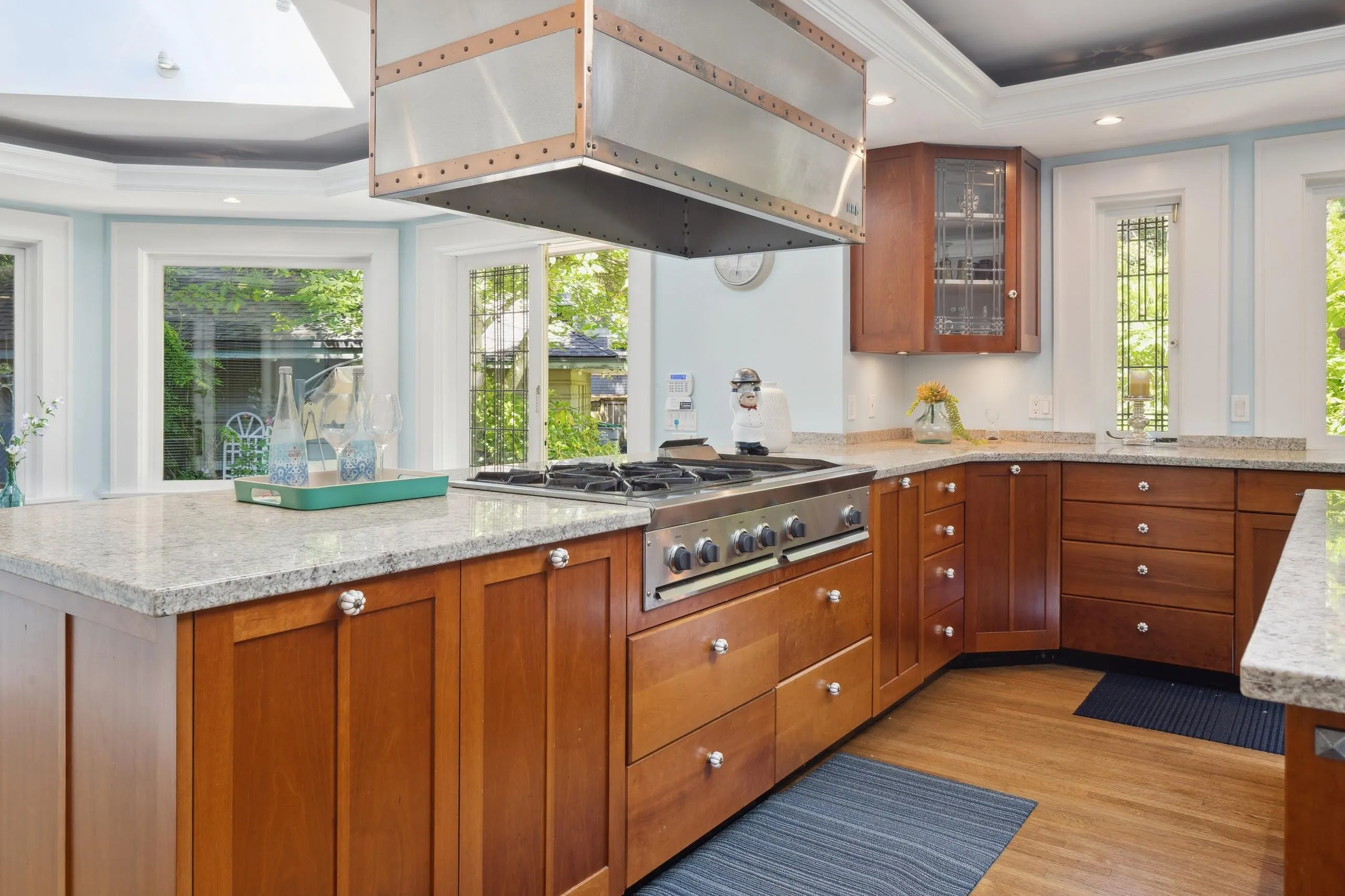 4051 Marguerite Street