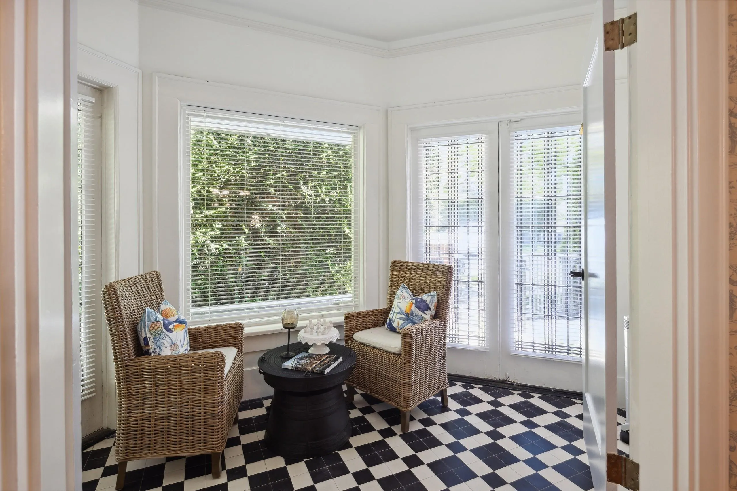 4051 Marguerite Street