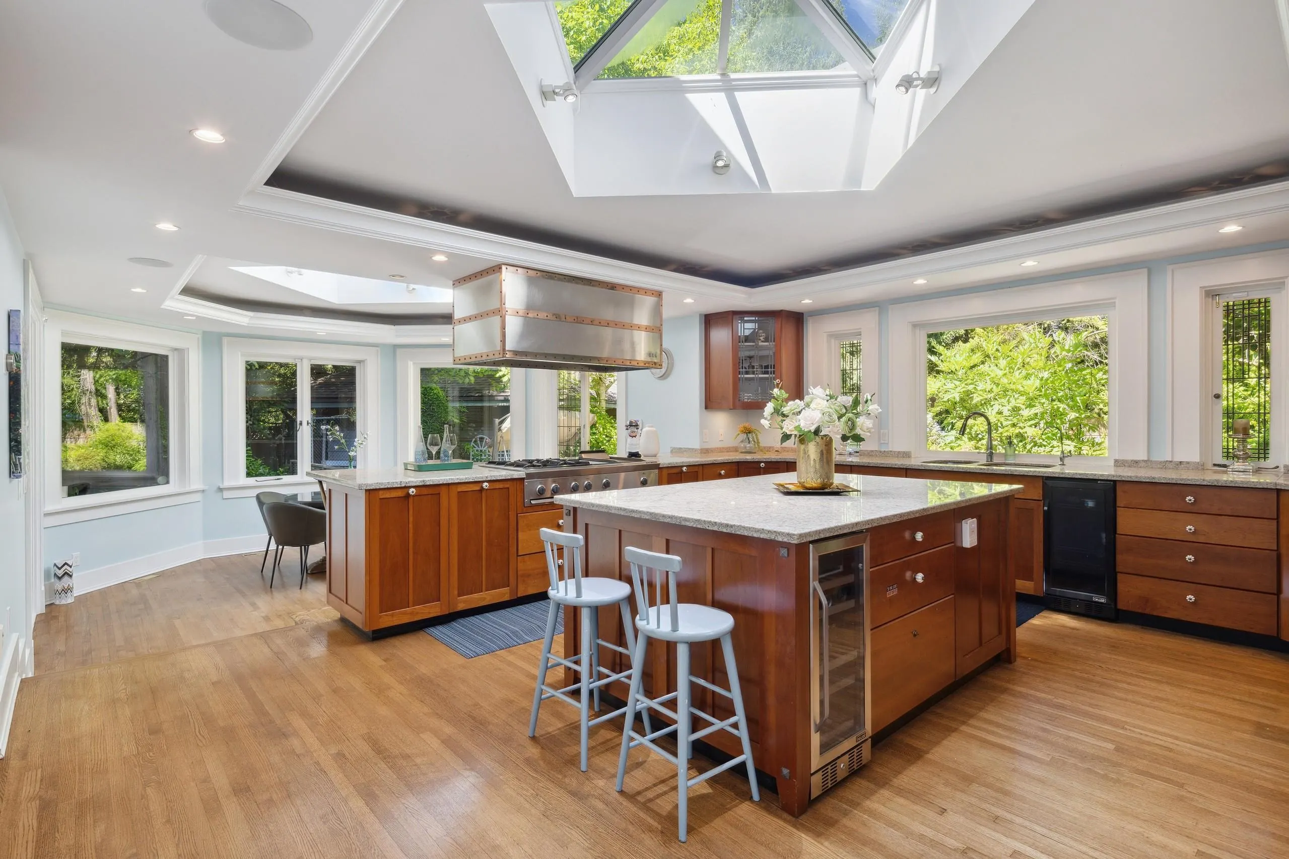 4051 Marguerite Street