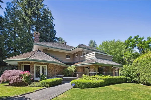 4051 Marguerite Street