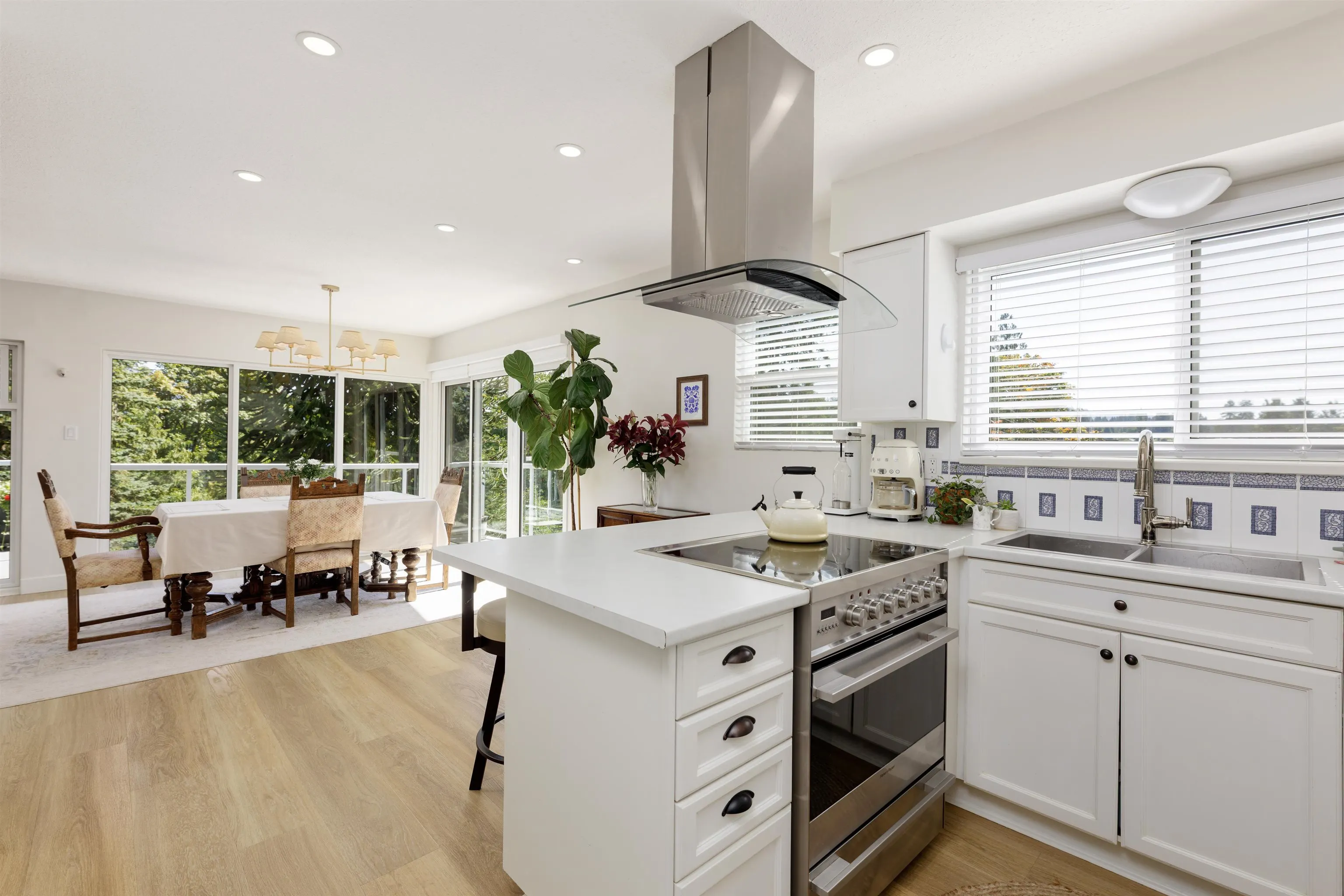 2441 Panorama Drive