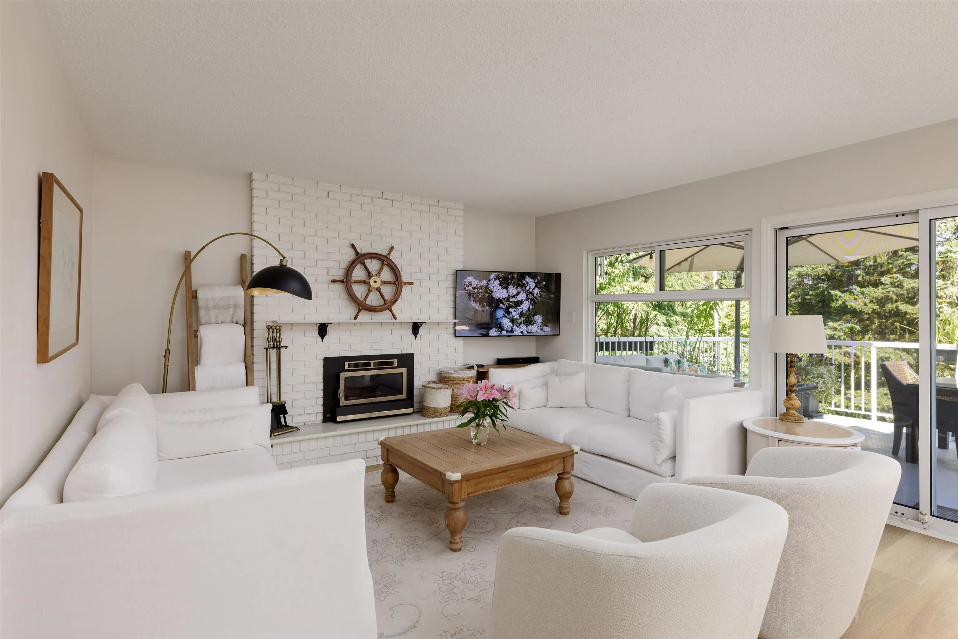 2441 Panorama Drive