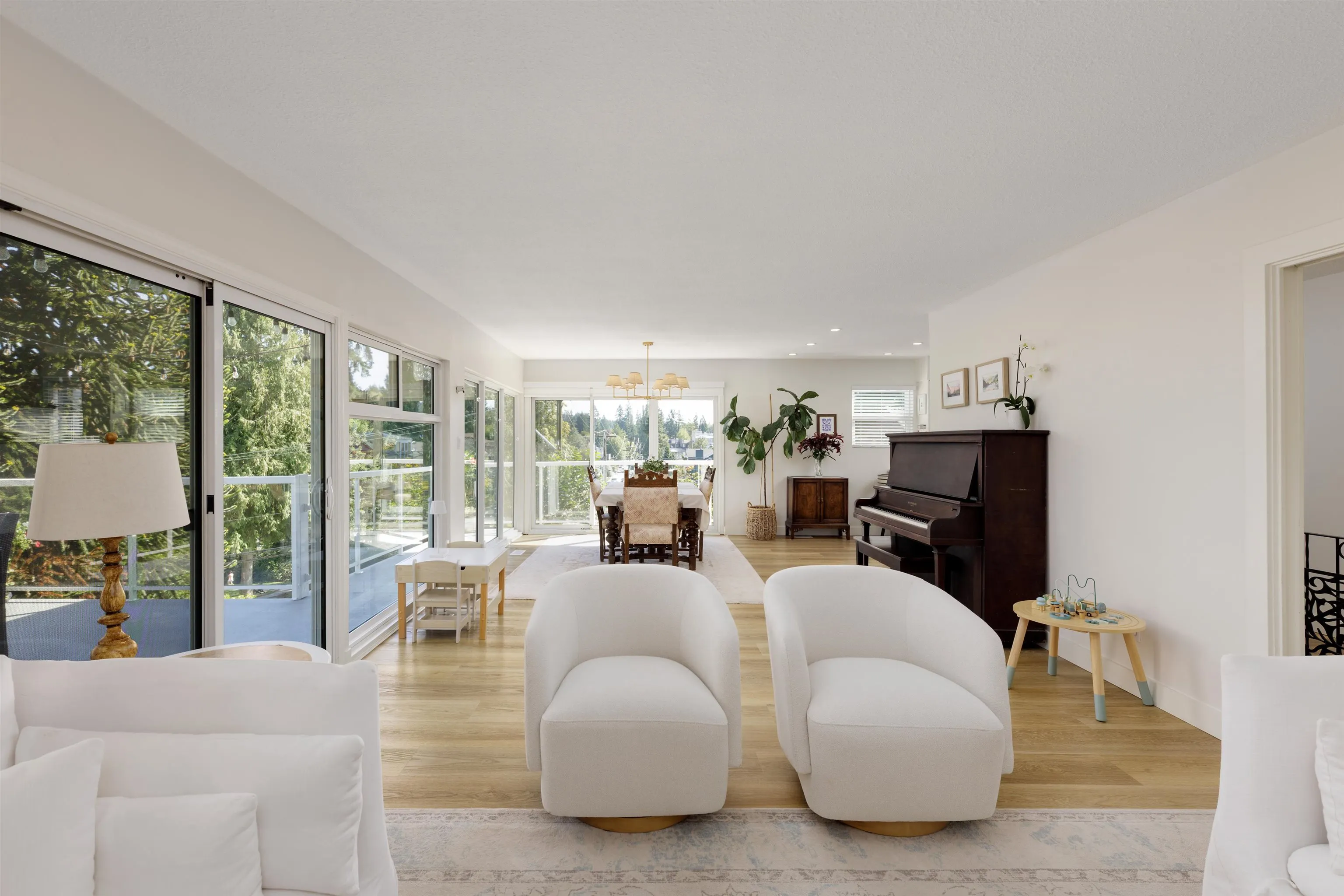 2441 Panorama Drive