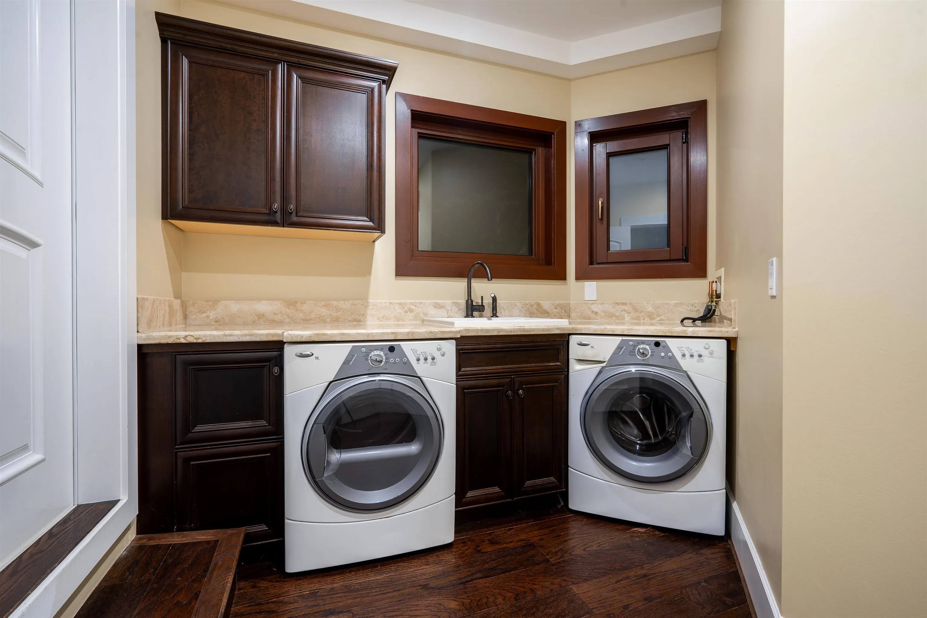 2336 Kadlec Court