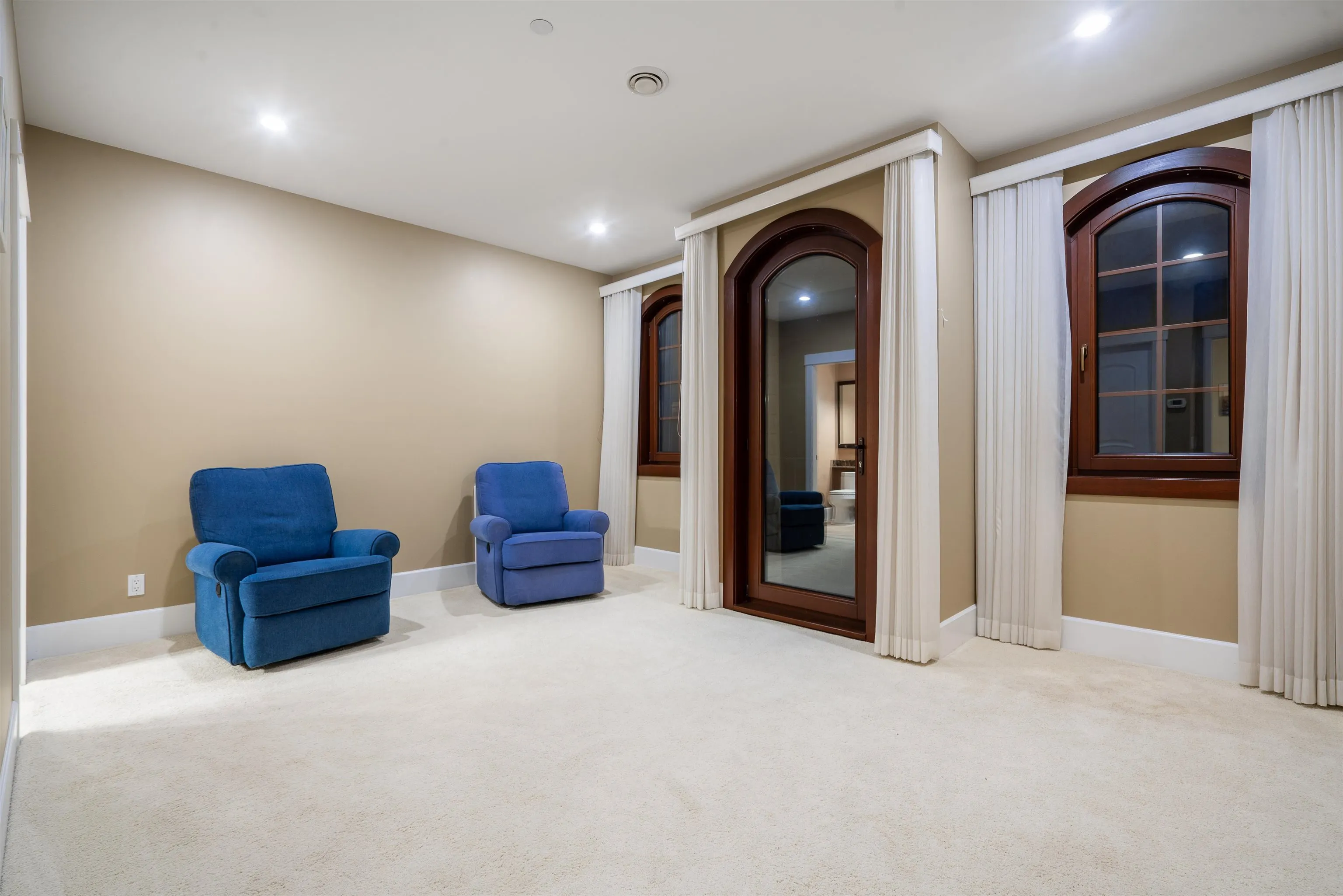 2336 Kadlec Court