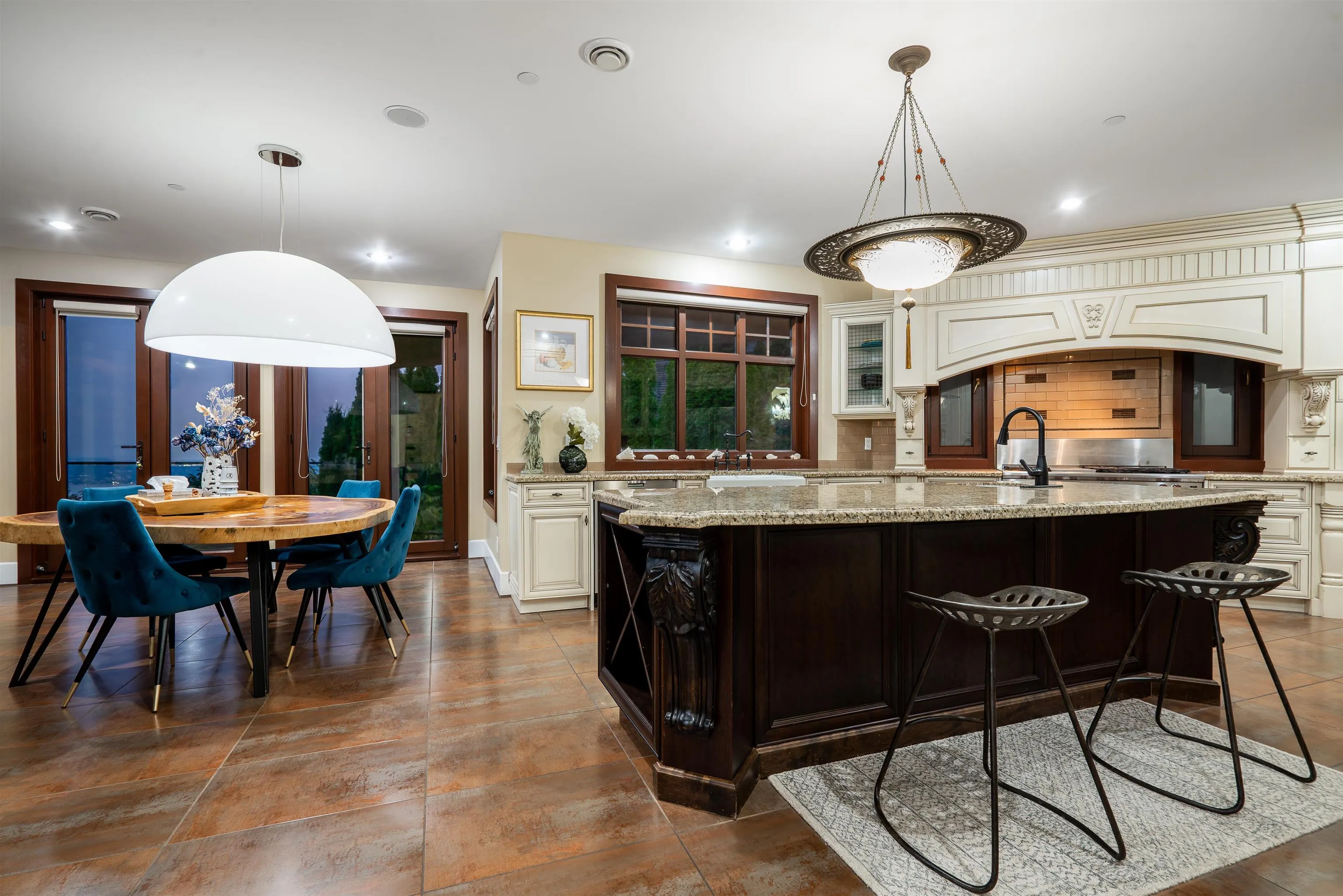 2336 Kadlec Court