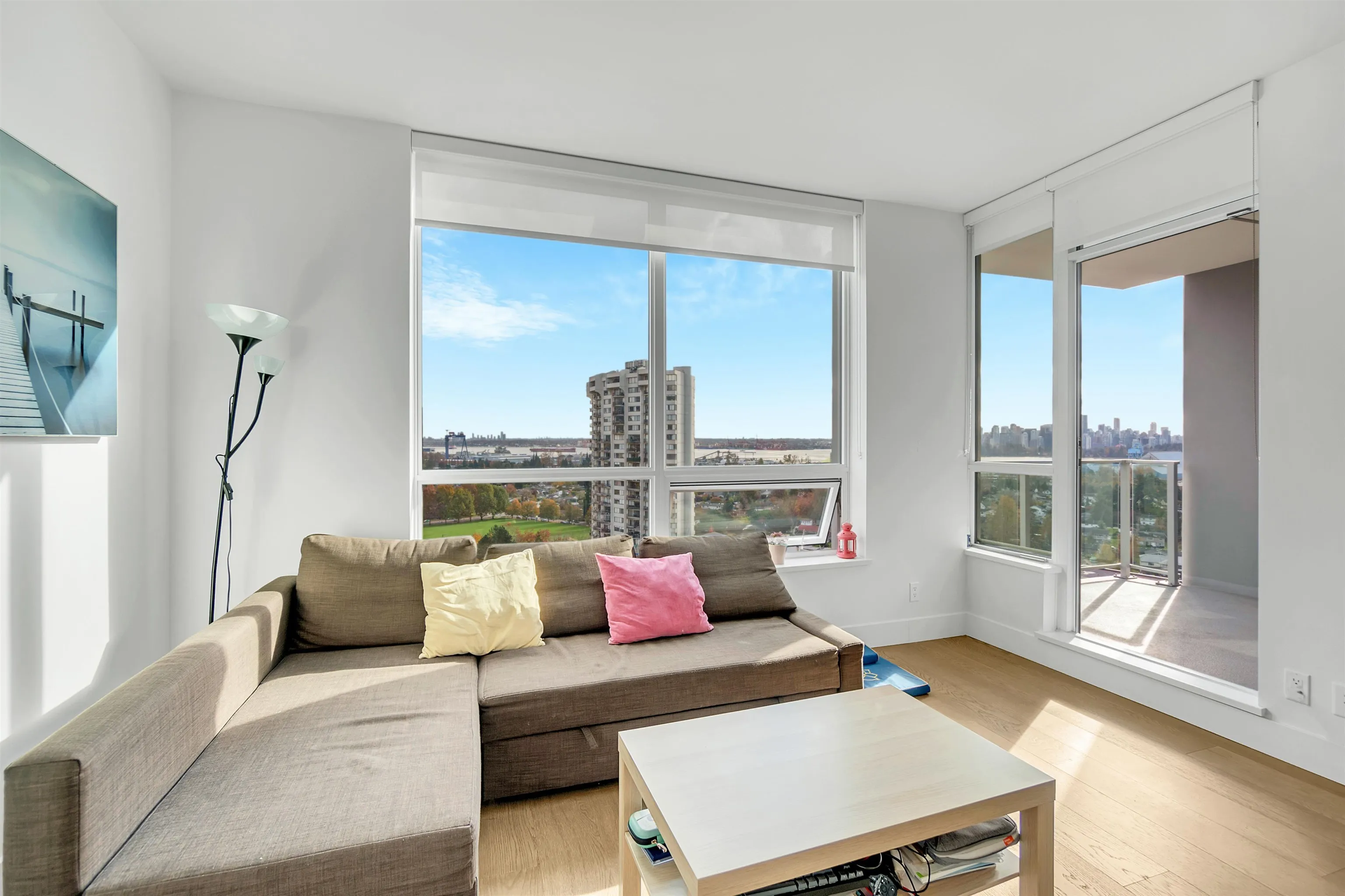 1702 1632 Lions Gate Lane