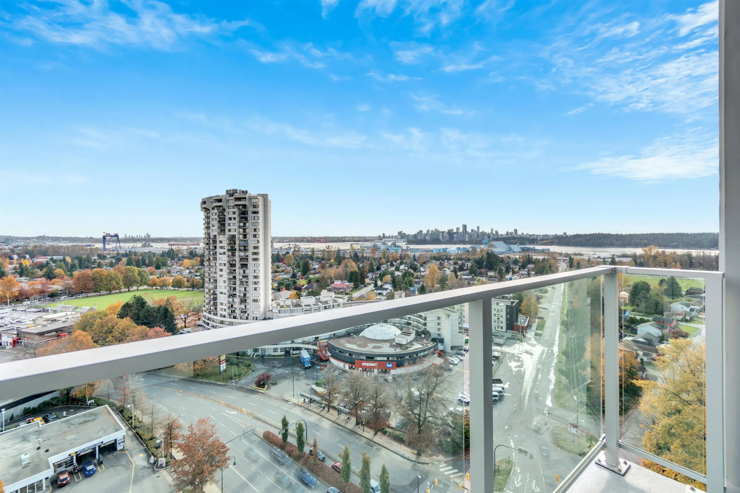 1702 1632 Lions Gate Lane