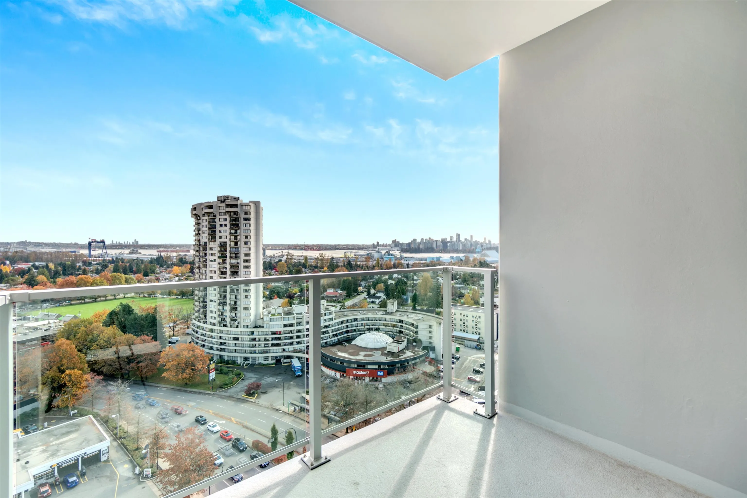 1702 1632 Lions Gate Lane