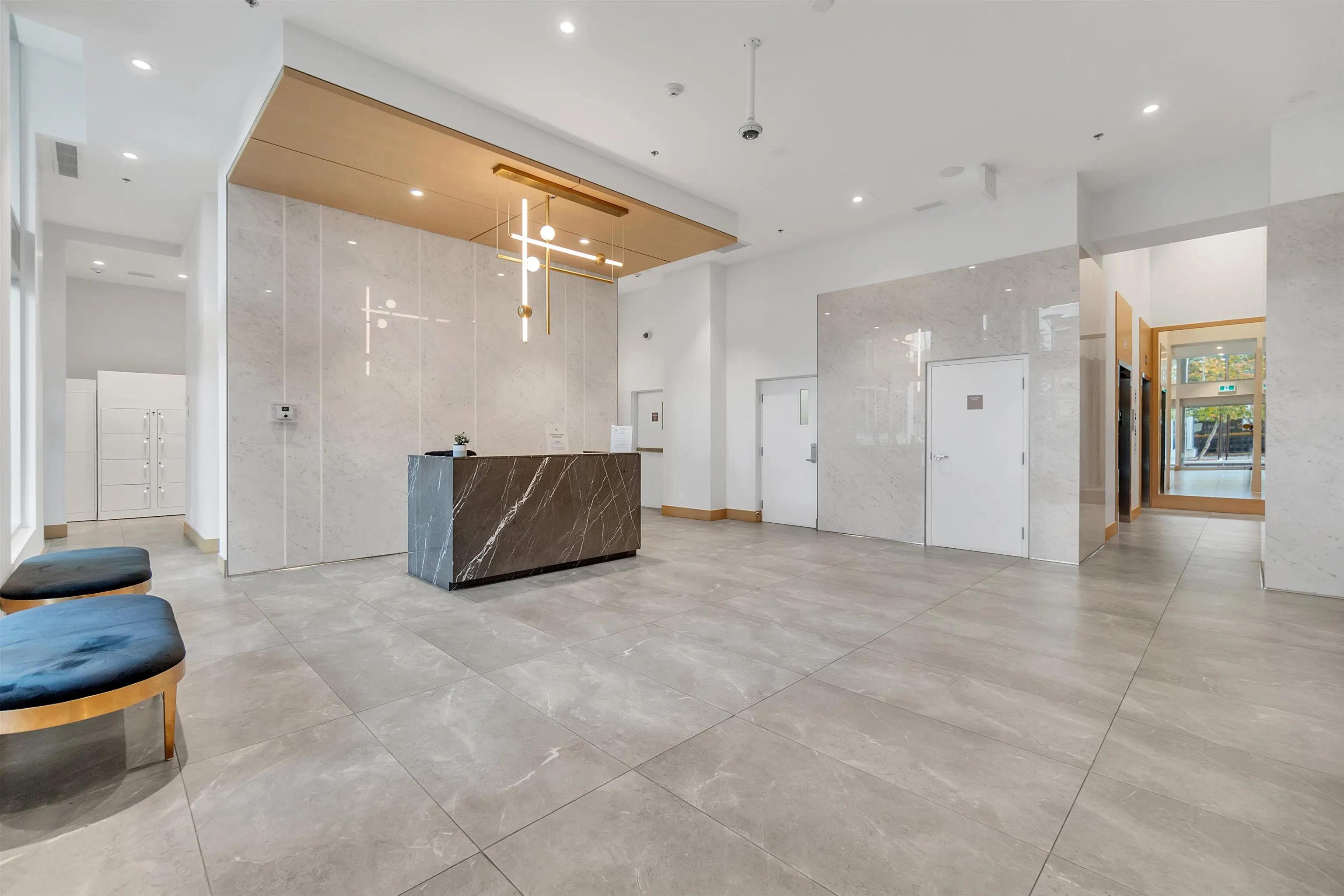 1702 1632 Lions Gate Lane