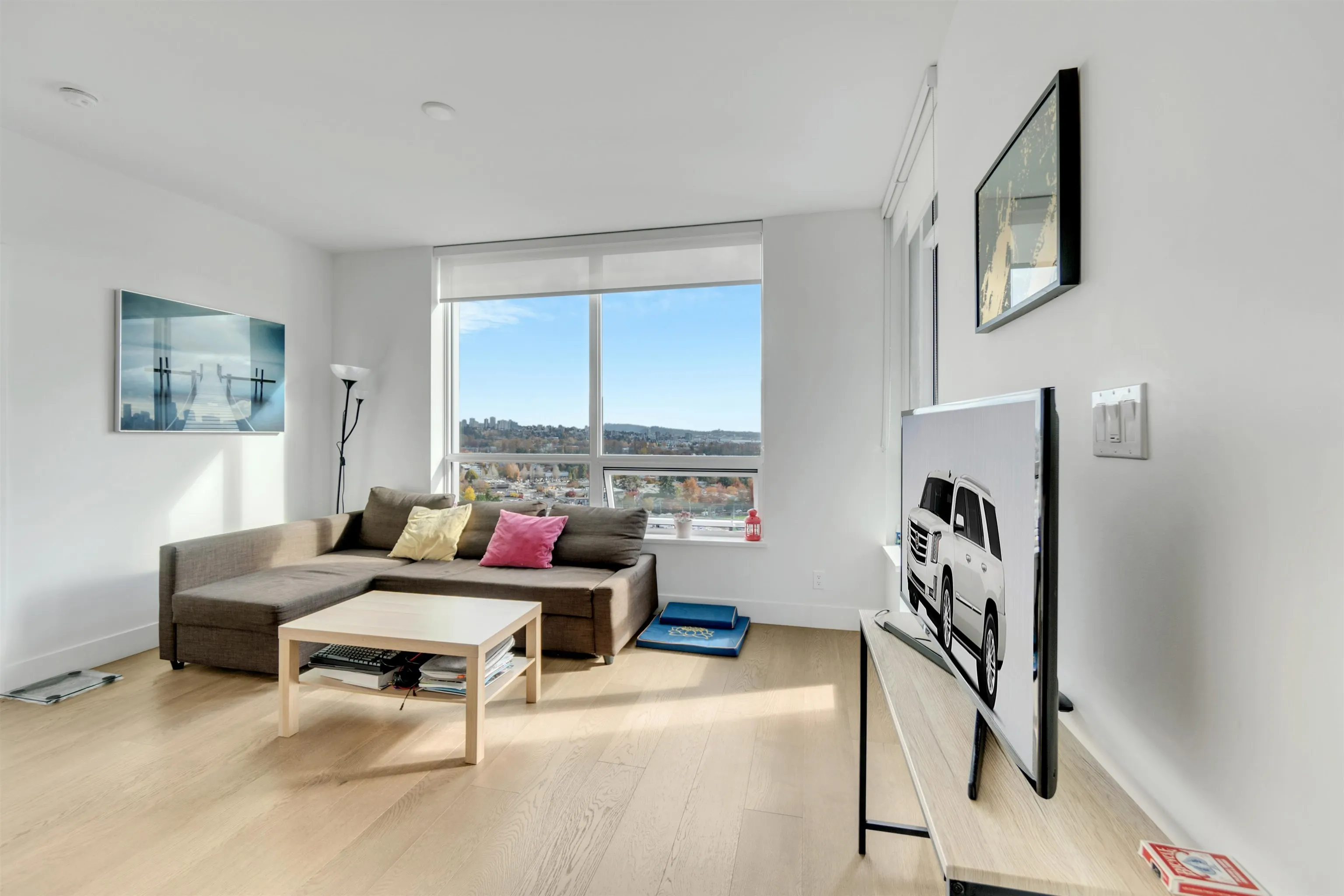1702 1632 Lions Gate Lane