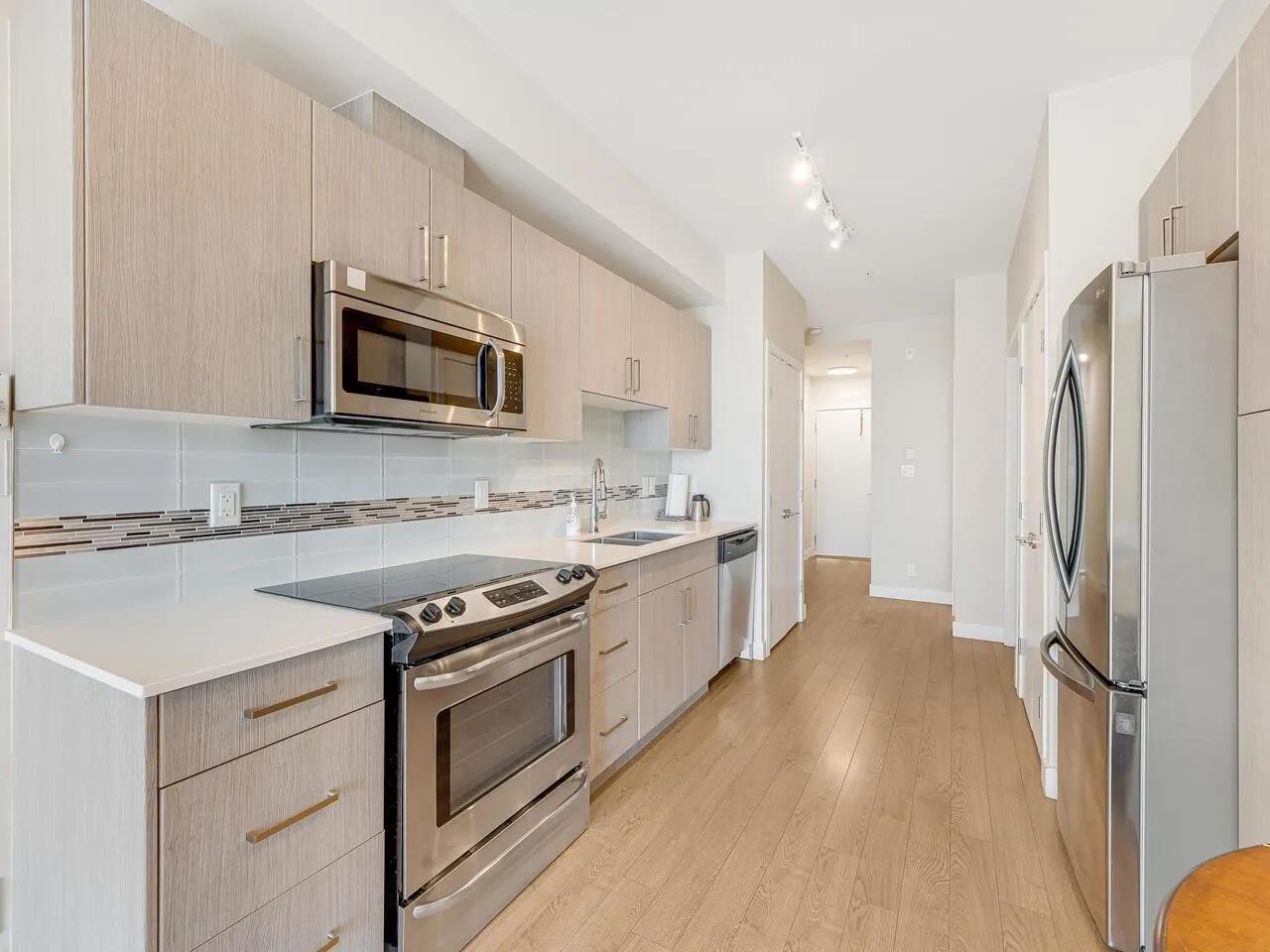 516 388 Kootenay Street