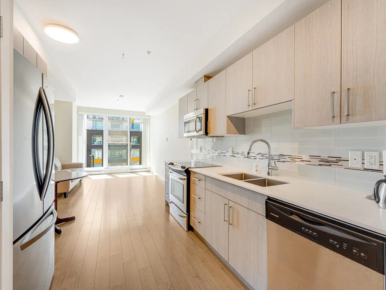 516 388 Kootenay Street