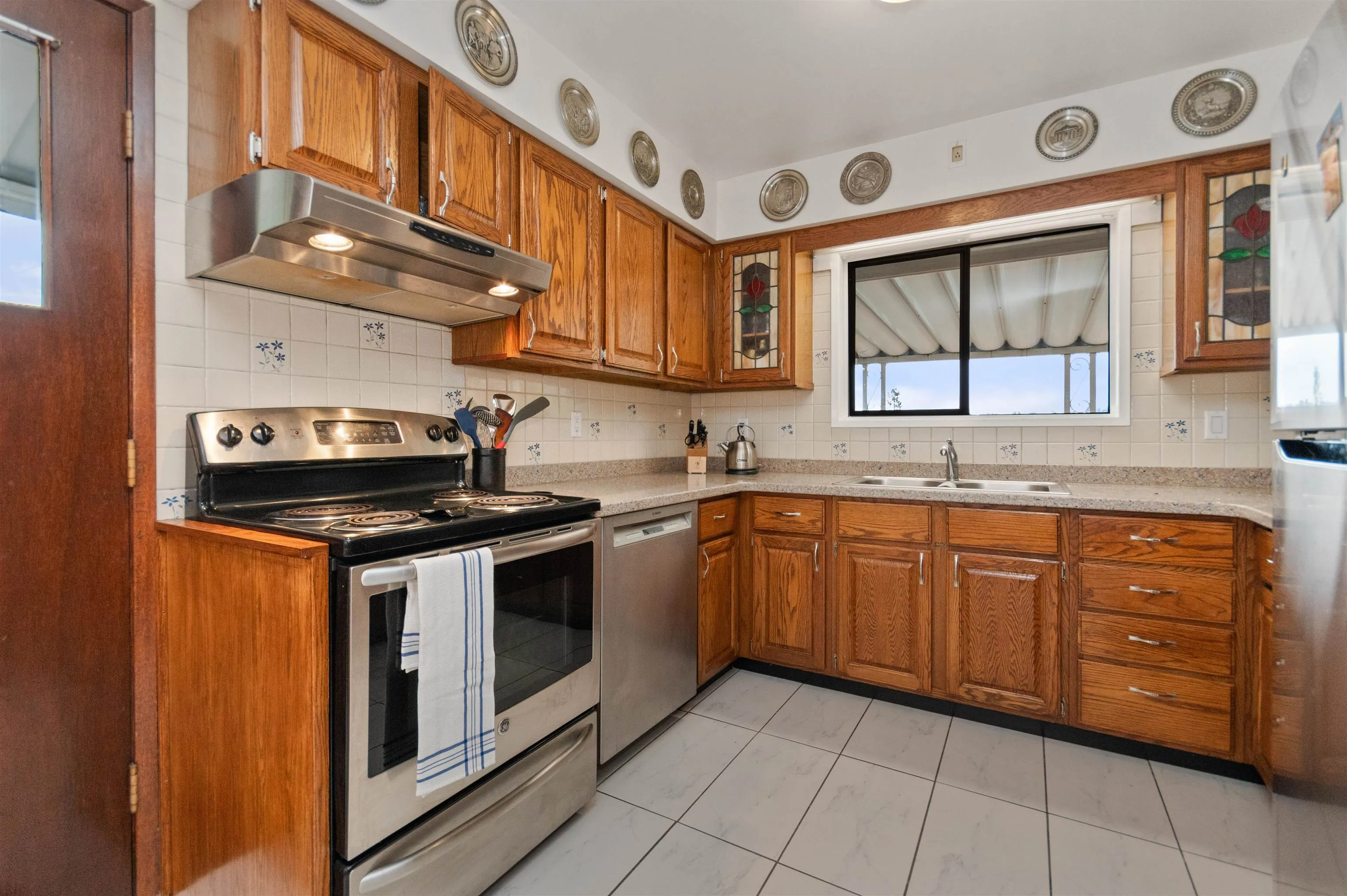 3772 Dollarton Highway