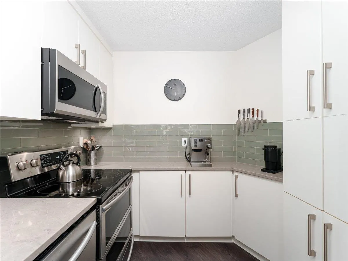 304 1385 Draycott Road