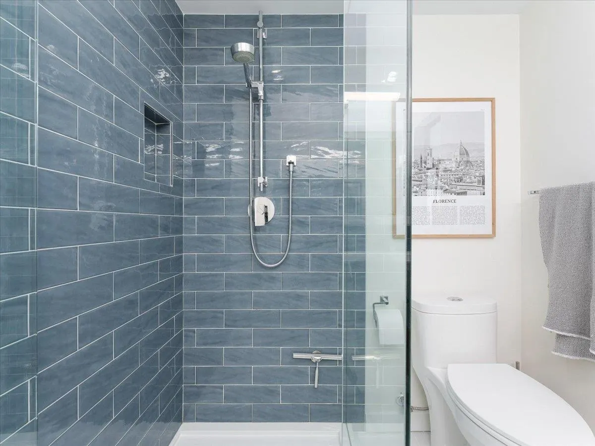 304 1385 Draycott Road