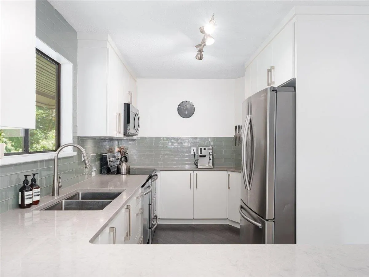304 1385 Draycott Road