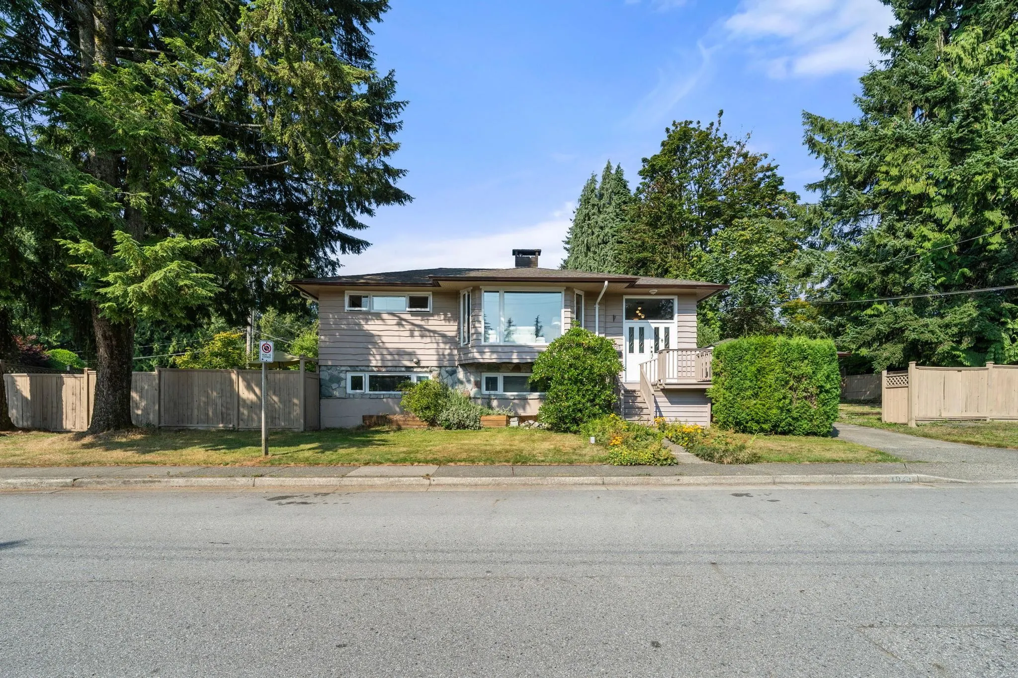 1025 Beaufort Road